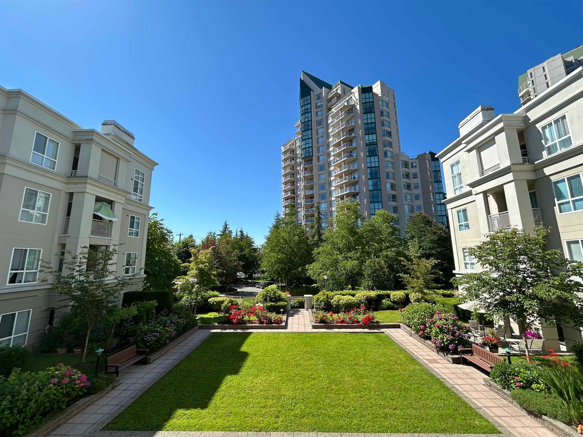 225 - 3098 Guildford Way, North Coquitlam, Coquitlam photo number 2 225 - 3098 Guildford Way, North Coquitlam, Coquitlam photo number 2