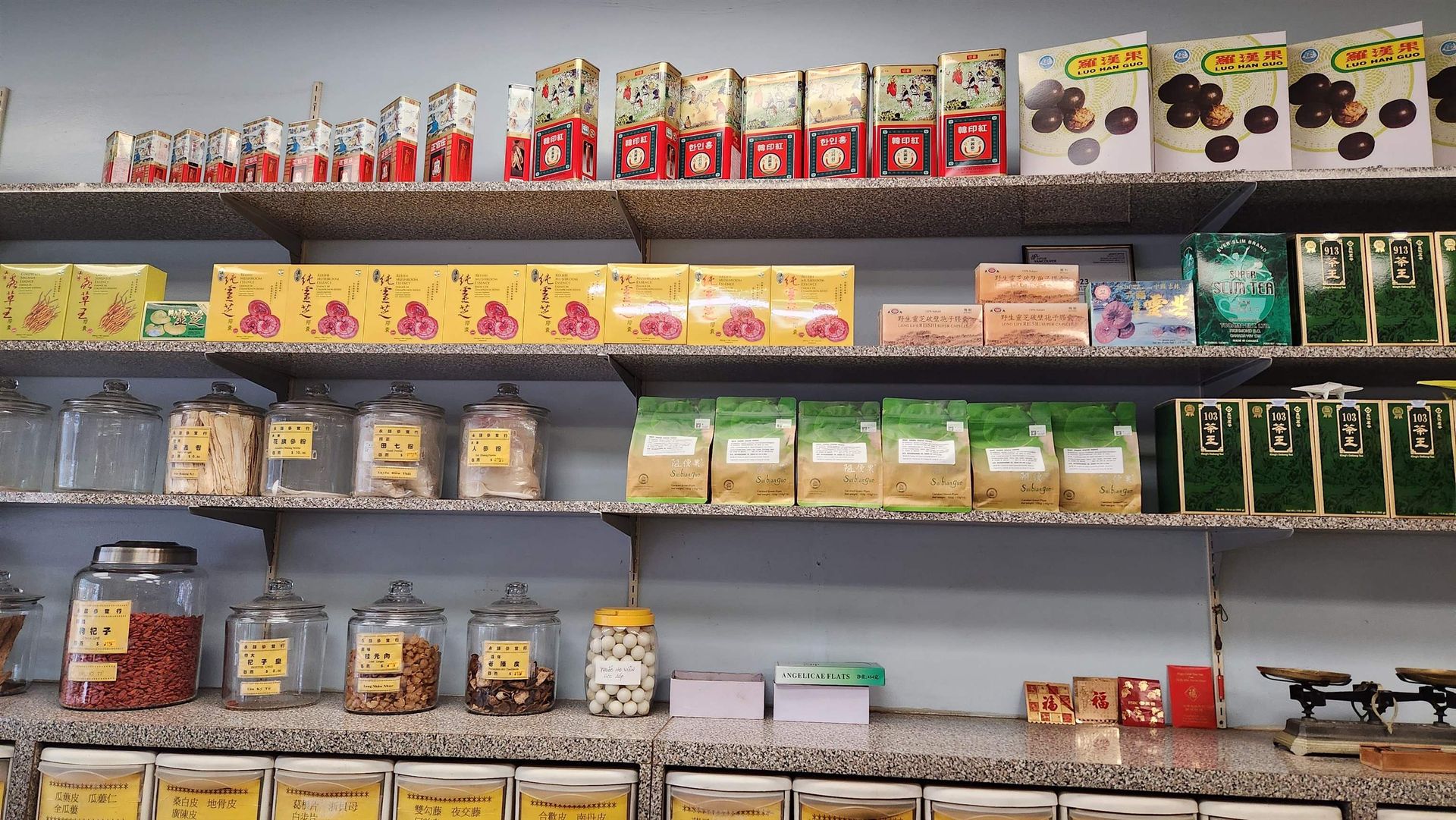 Photo 3 at  , Knight, Vancouver East Photo 3 at  , Knight, Vancouver East