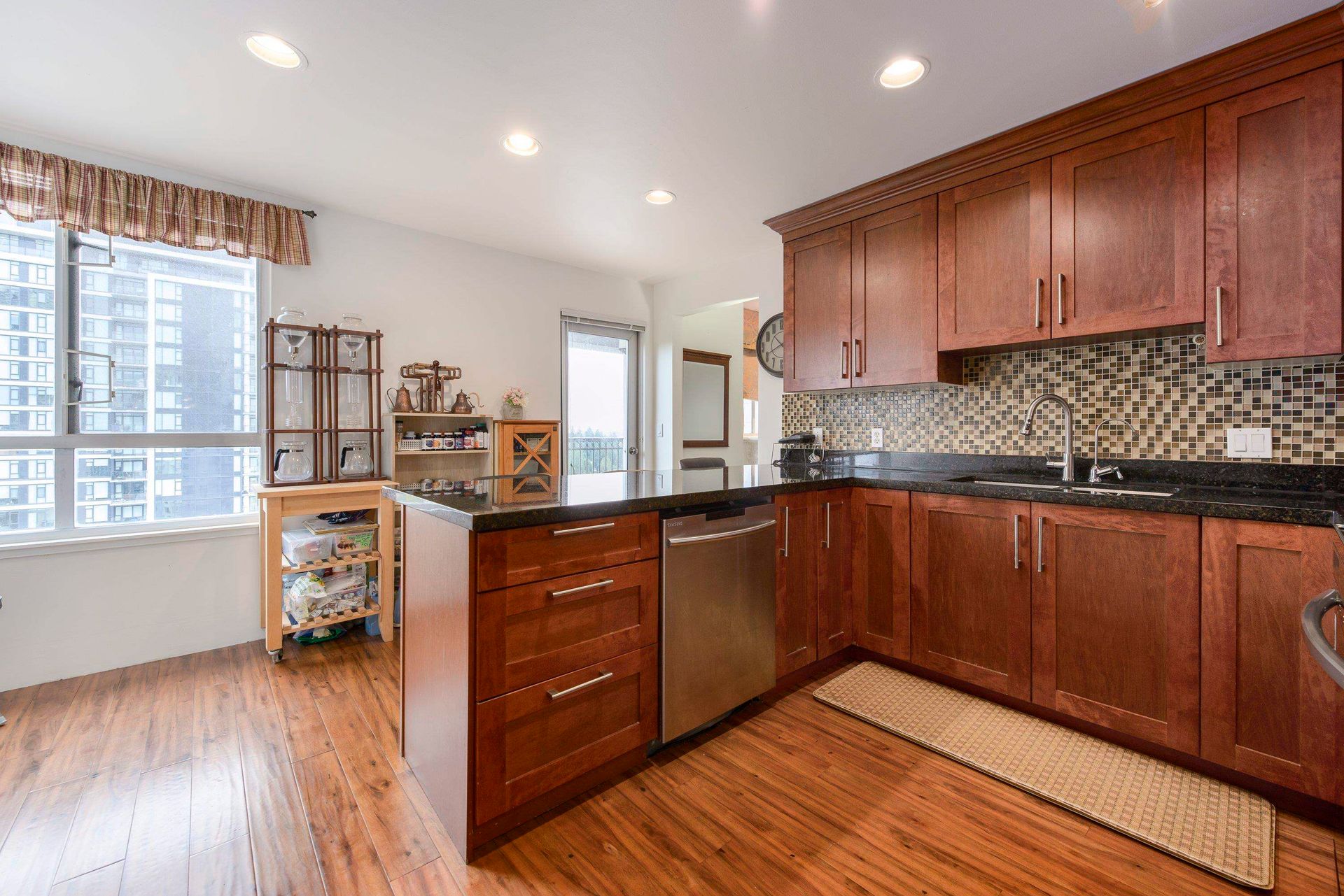 2103 - 555 Austin Avenue3