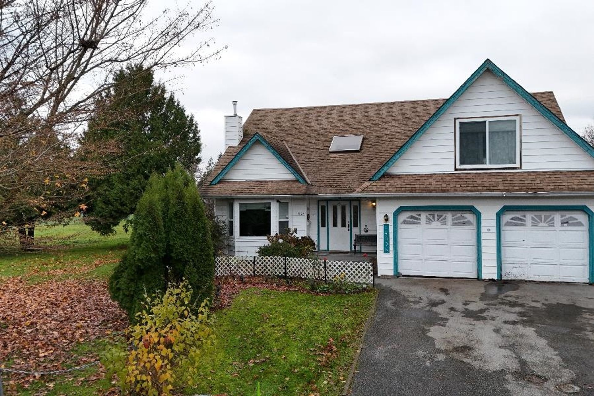 14505 89 Avenue, Bear Creek Green Timbers, Surrey photo 3 14505 89 Avenue, Bear Creek Green Timbers, Surrey photo 3