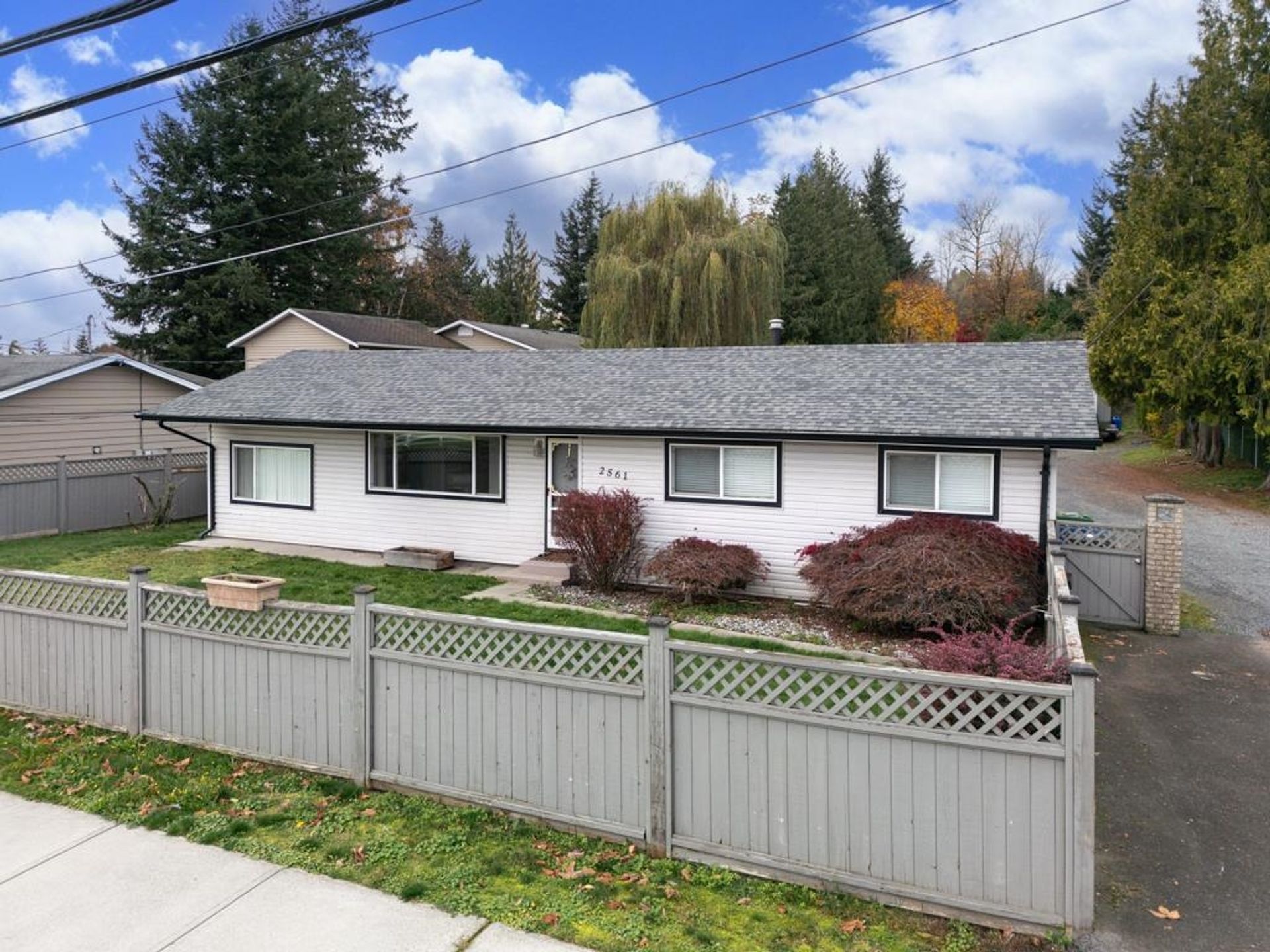 Photo 6 at 2561 Ross Road, Aberdeen, Abbotsford Photo 6 at 2561 Ross Road, Aberdeen, Abbotsford