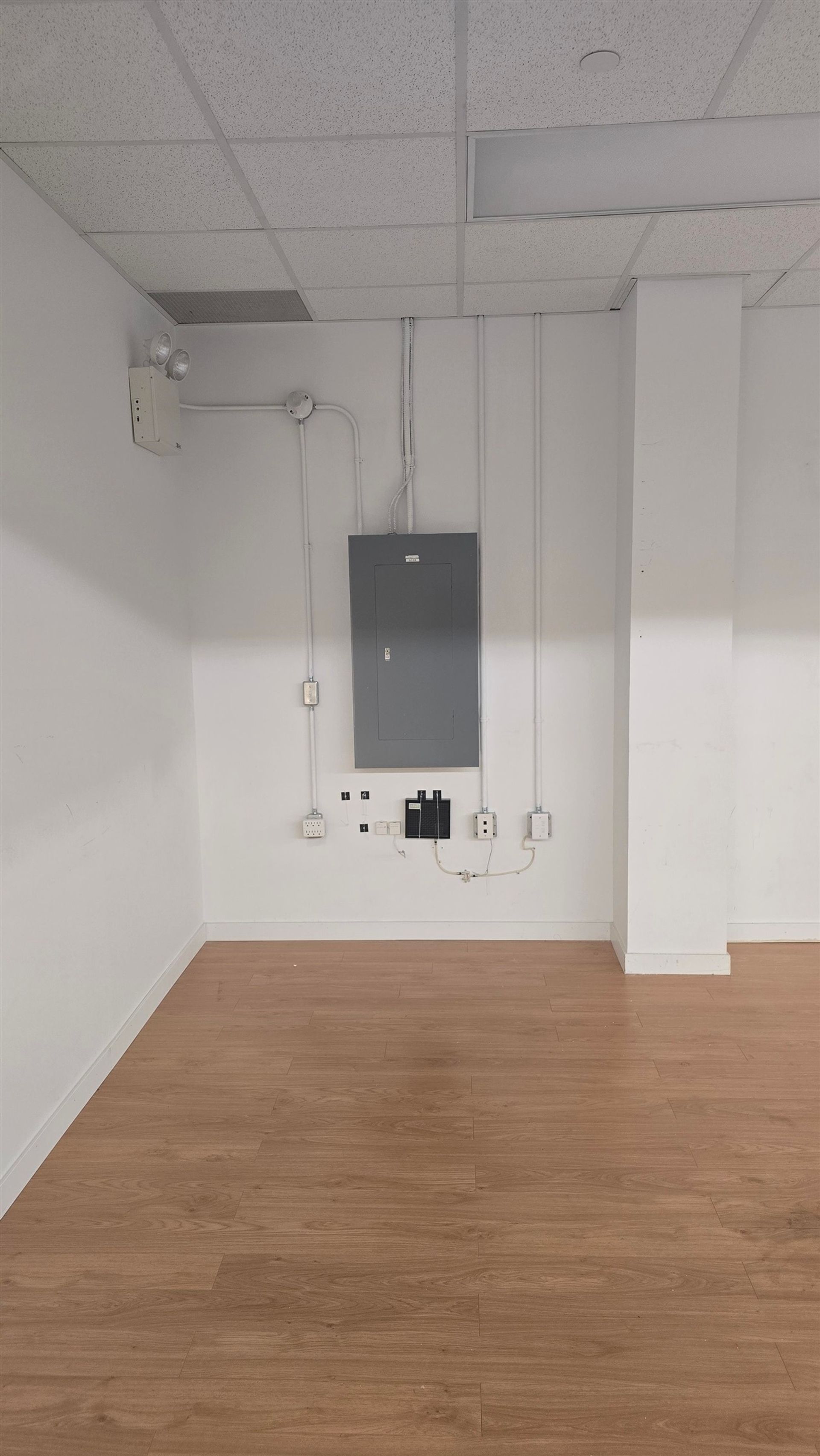 Photo 3 at 3115 - 4000 No. 3 Road, West Cambie, Richmond Photo 3 at 3115 - 4000 No. 3 Road, West Cambie, Richmond