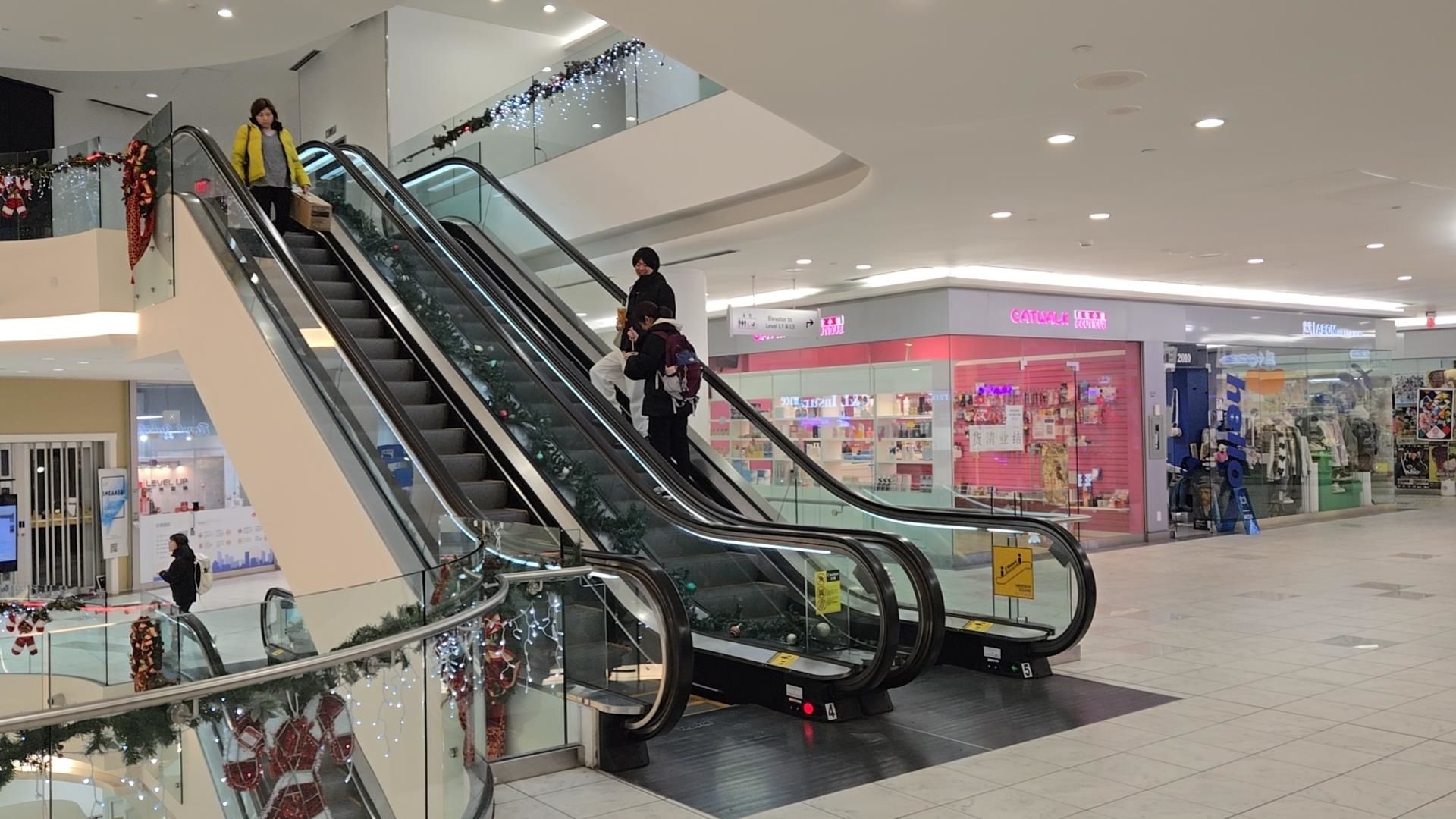 Photo 3 at 2005 - 4000 No. 3 Road, West Cambie, Richmond Photo 3 at 2005 - 4000 No. 3 Road, West Cambie, Richmond