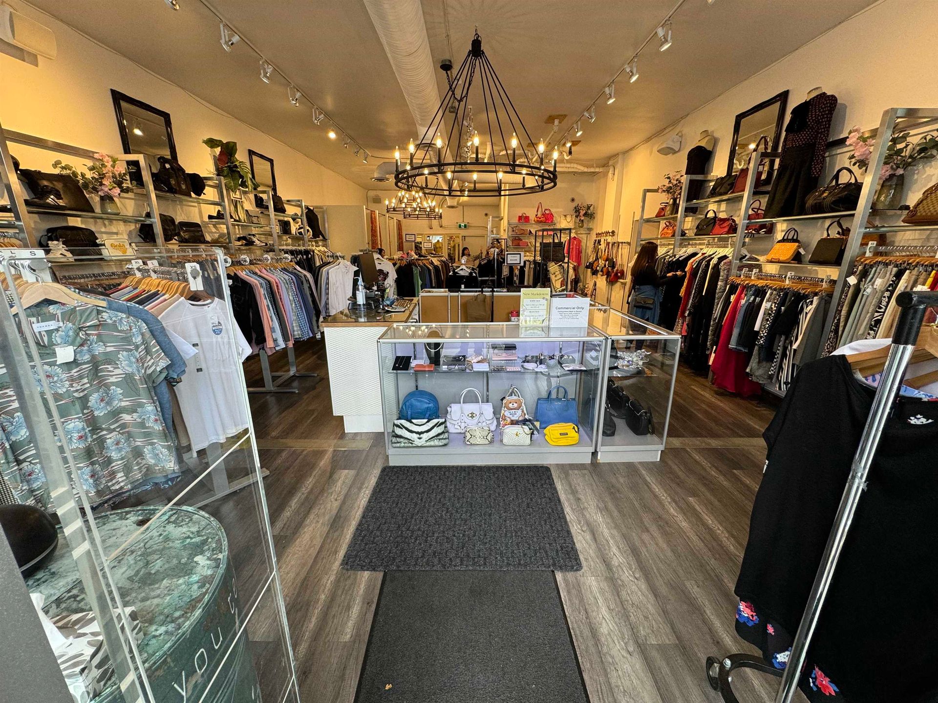 Photo 3 at 1003 Commercial Drive, Grandview Woodland, Vancouver East Photo 3 at 1003 Commercial Drive, Grandview Woodland, Vancouver East