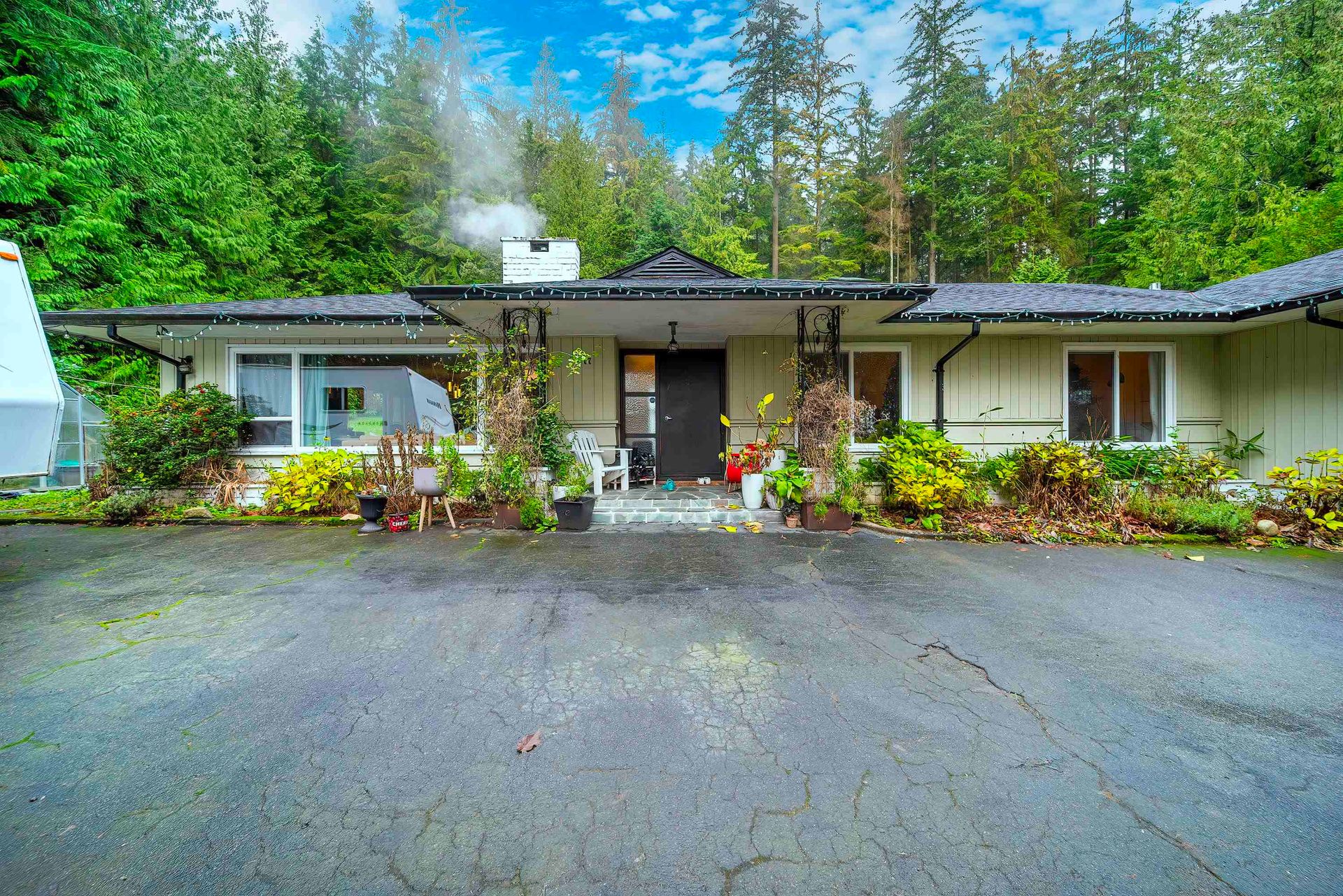 Photo 10 at 77 Desswood Place, Glenmore, West Vancouver Photo 10 at 77 Desswood Place, Glenmore, West Vancouver