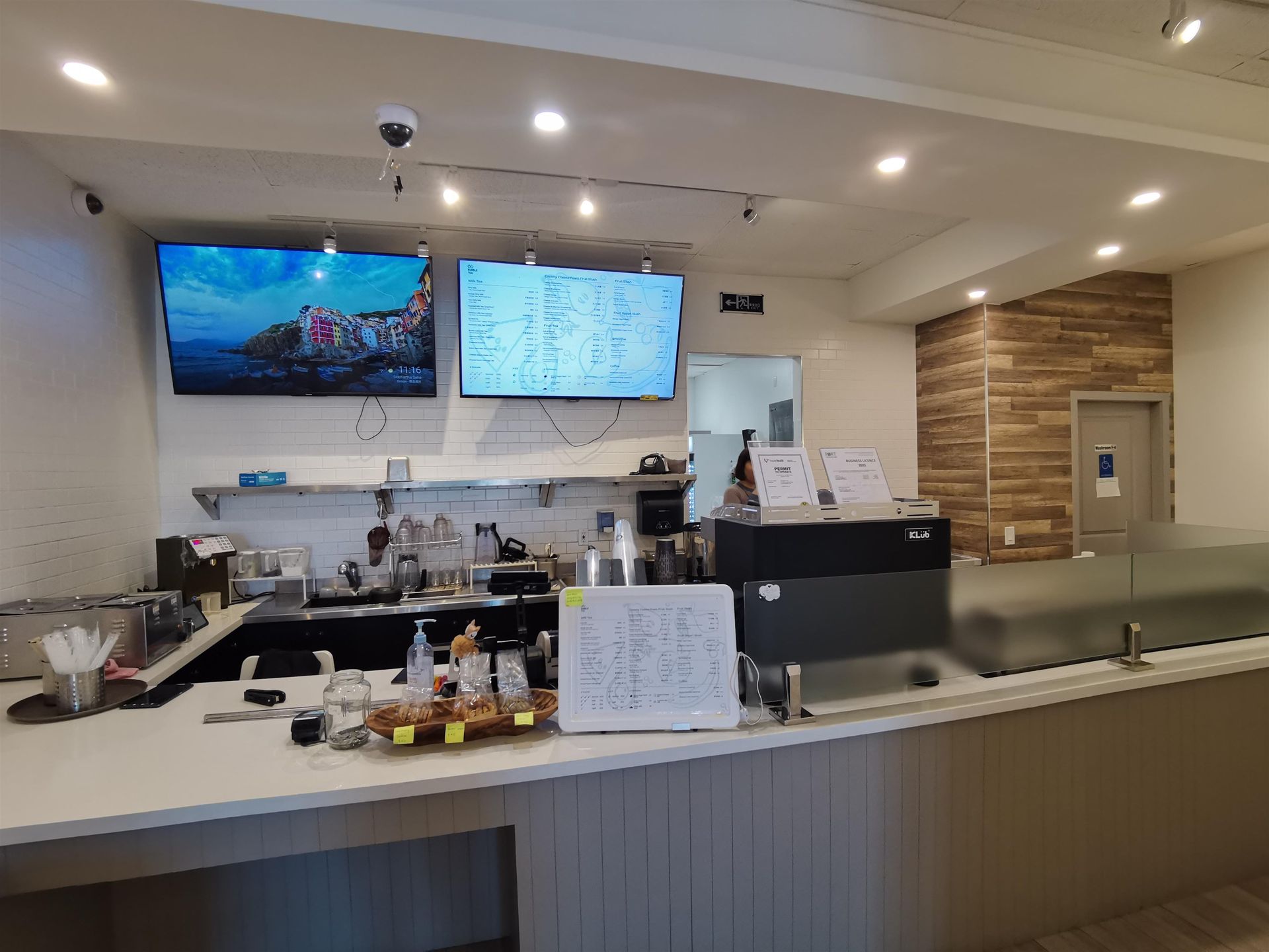 21 - 2755 Lougheed Highway Highway, Woodland Acres PQ, Port Coquitlam photo number 2