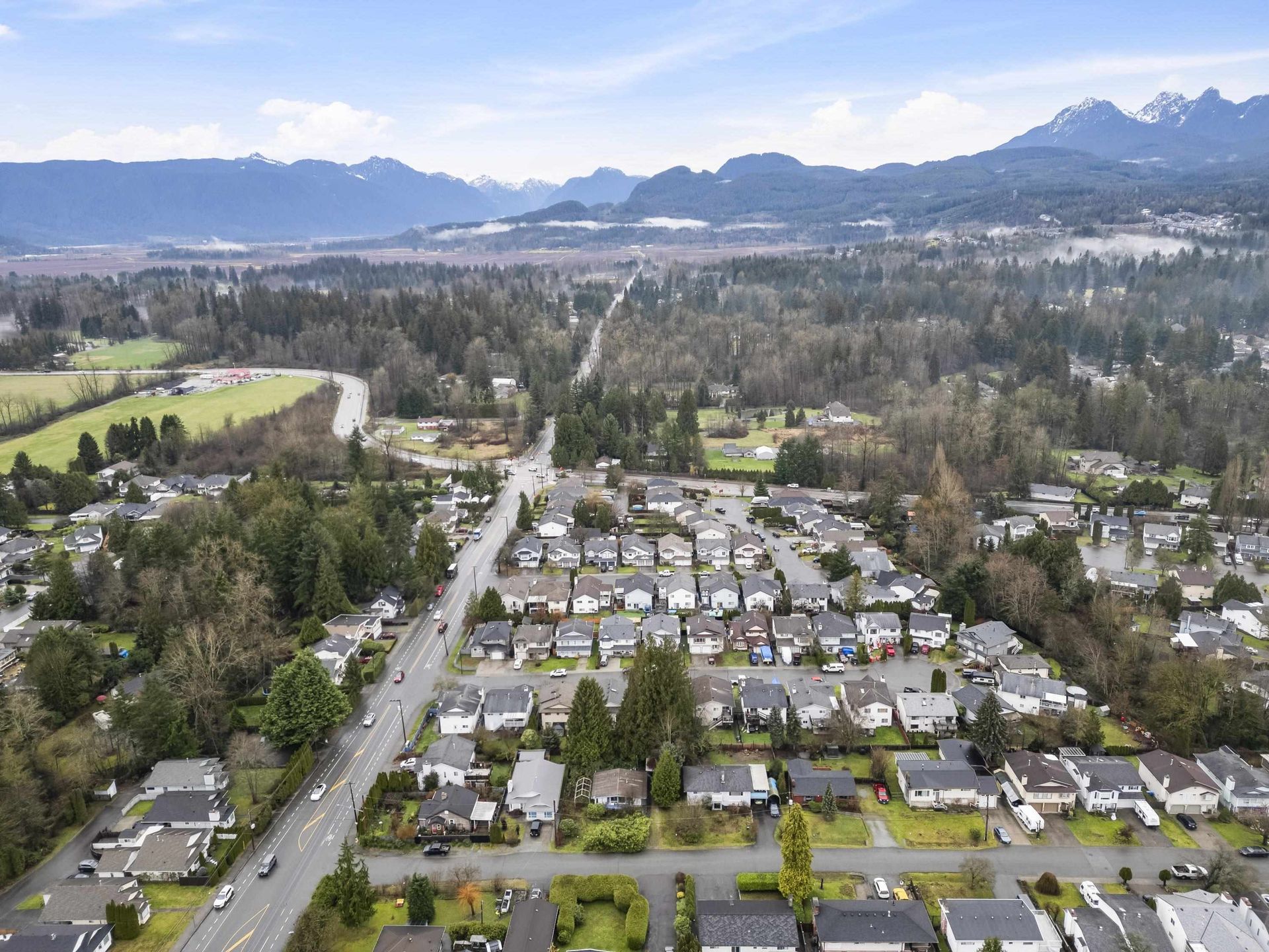 Photo 8 at 22421 Streng Avenue, East Central, Maple Ridge Photo 8 at 22421 Streng Avenue, East Central, Maple Ridge