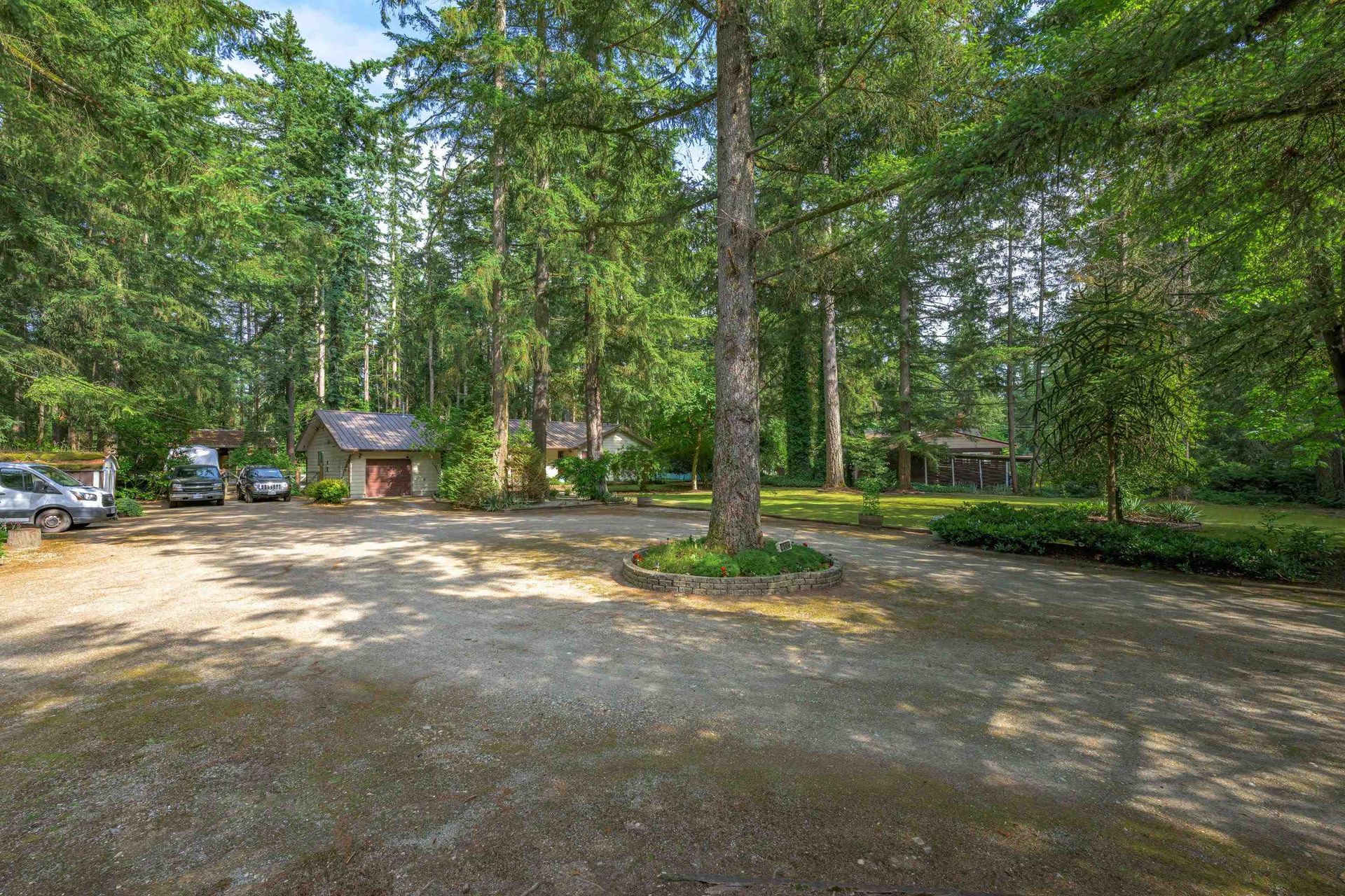 Photo 4 at 2546 200 Street, Brookswood Langley, Langley Photo 4 at 2546 200 Street, Brookswood Langley, Langley