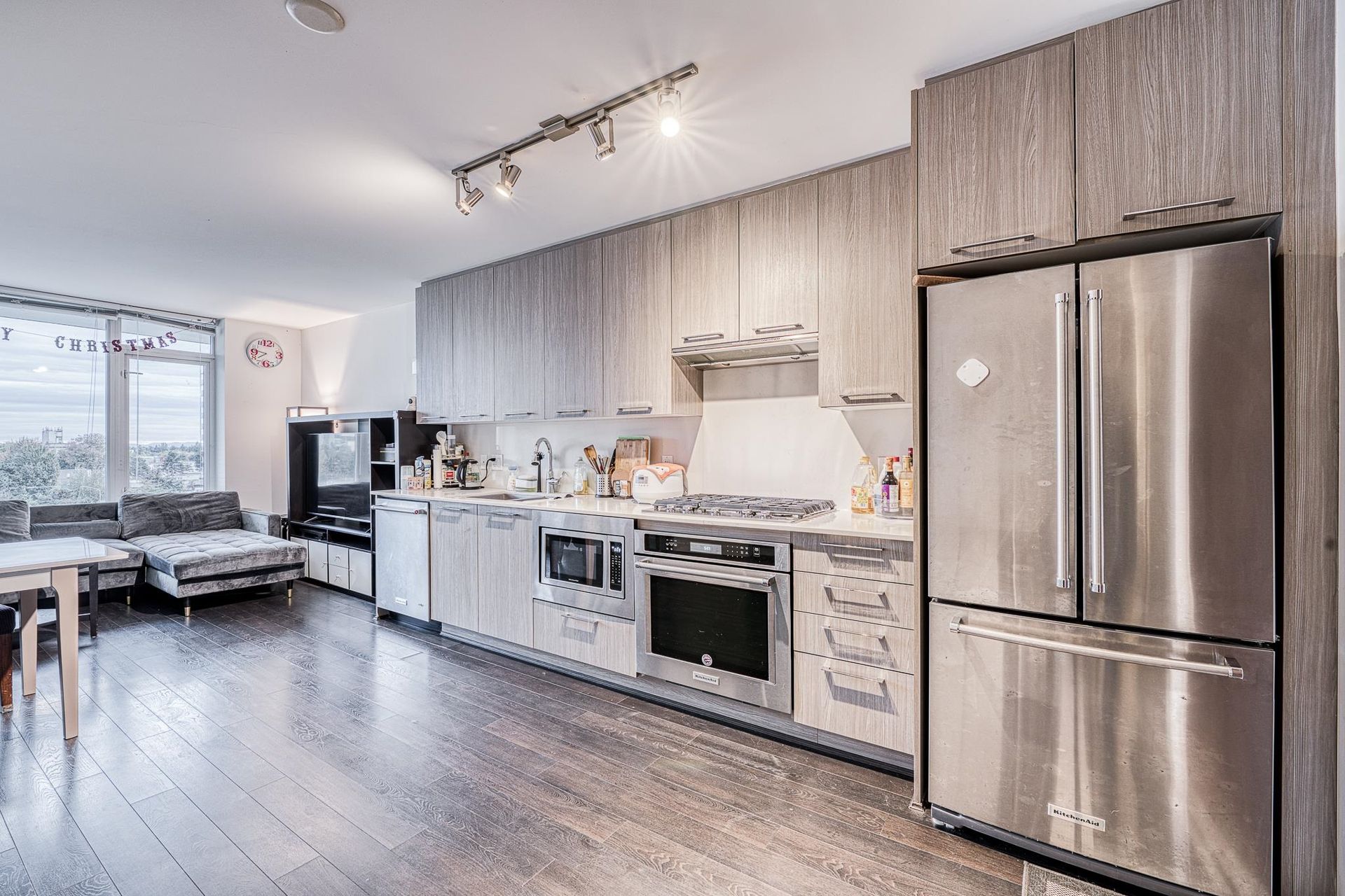 805 - 7688 Alderbridge Way3