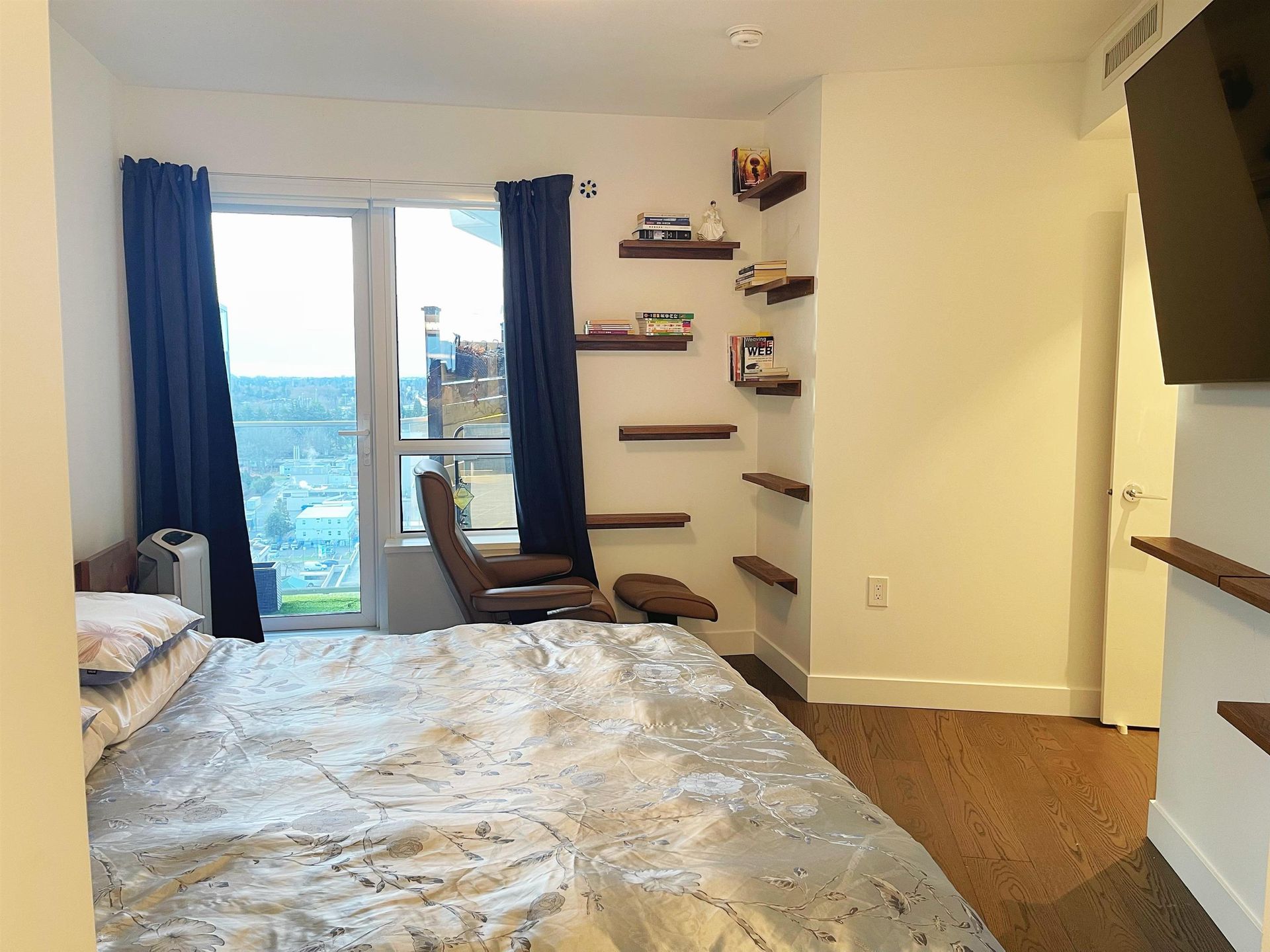 1801 - 5766 Gilbert Road3