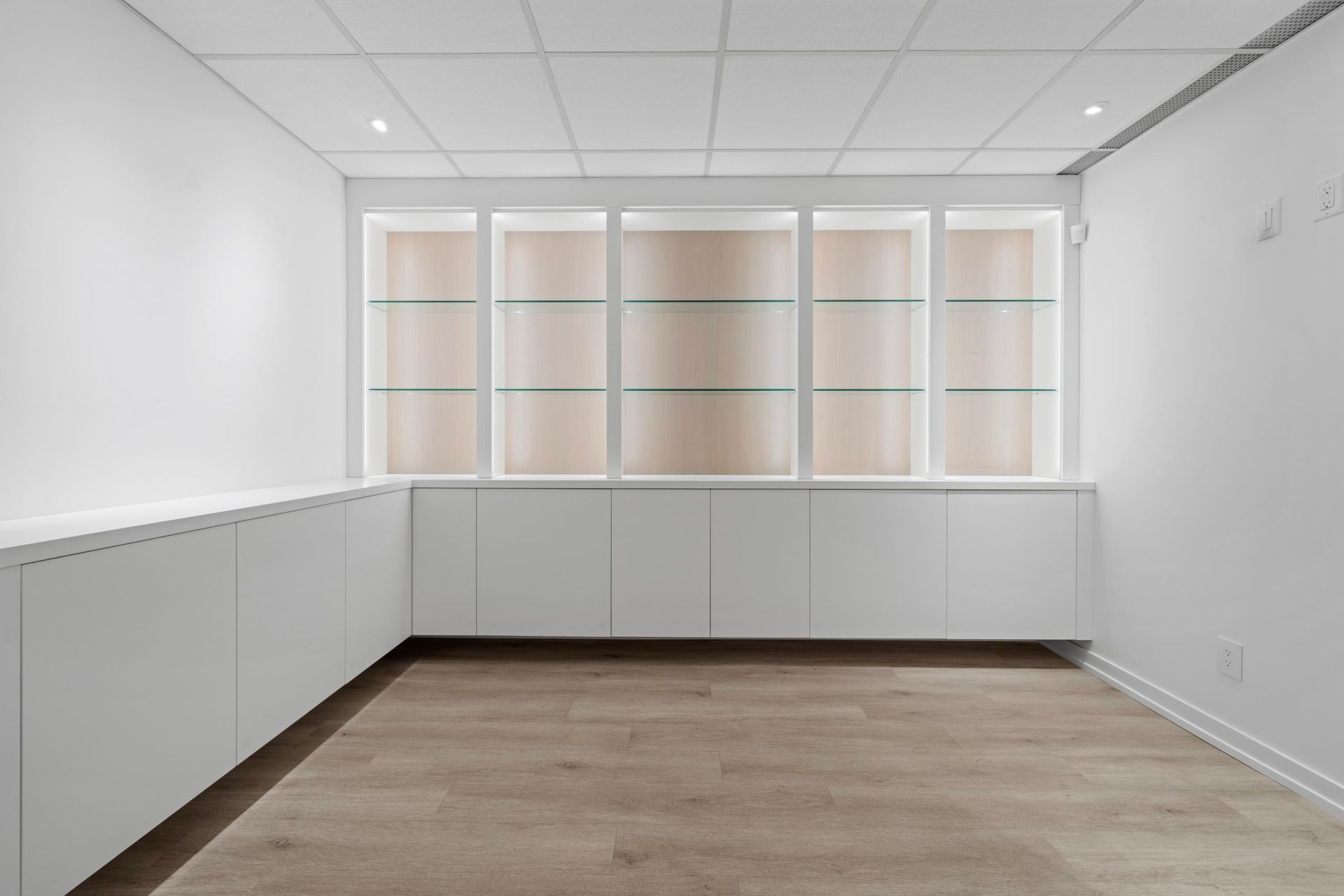 Photo 15 at 730 - 943 W Broadway, Fairview VW, Vancouver West Photo 15 at 730 - 943 W Broadway, Fairview VW, Vancouver West