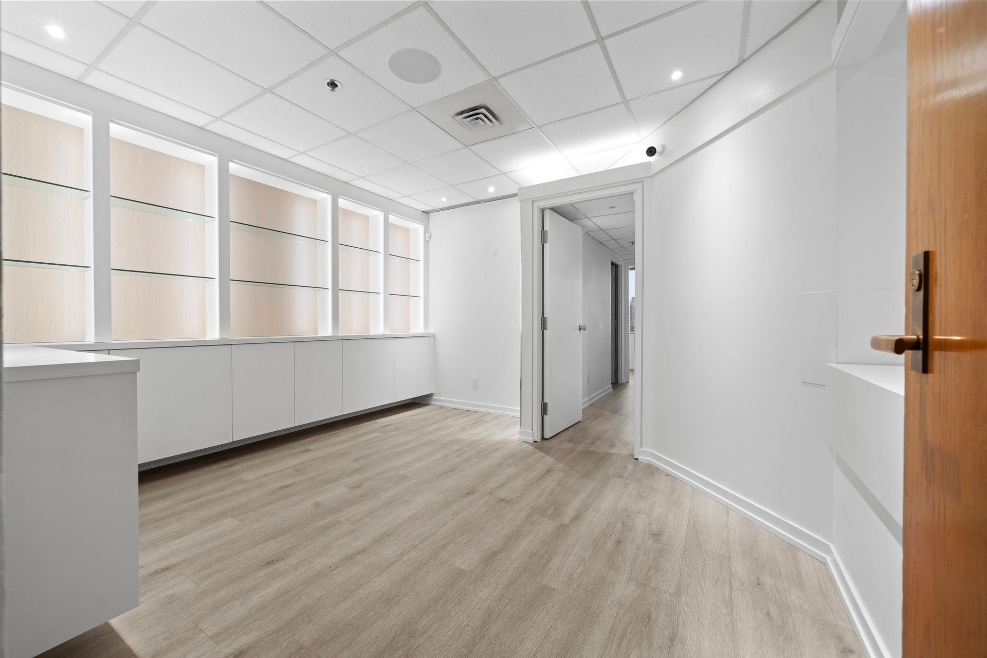 Photo 24 at 730 - 943 W Broadway, Fairview VW, Vancouver West Photo 24 at 730 - 943 W Broadway, Fairview VW, Vancouver West