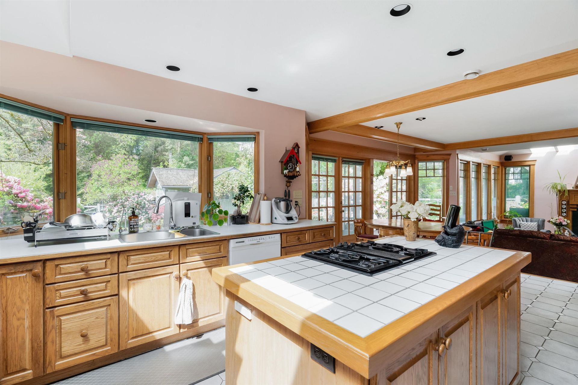 Photo 12 at 1295 Sinclair Street, Ambleside, West Vancouver