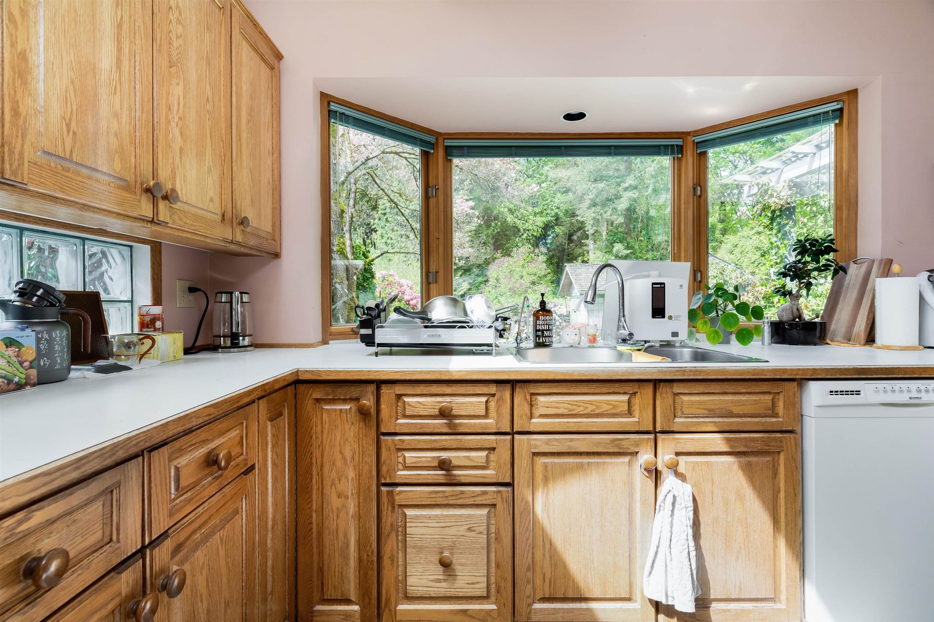 Photo 13 at 1295 Sinclair Street, Ambleside, West Vancouver