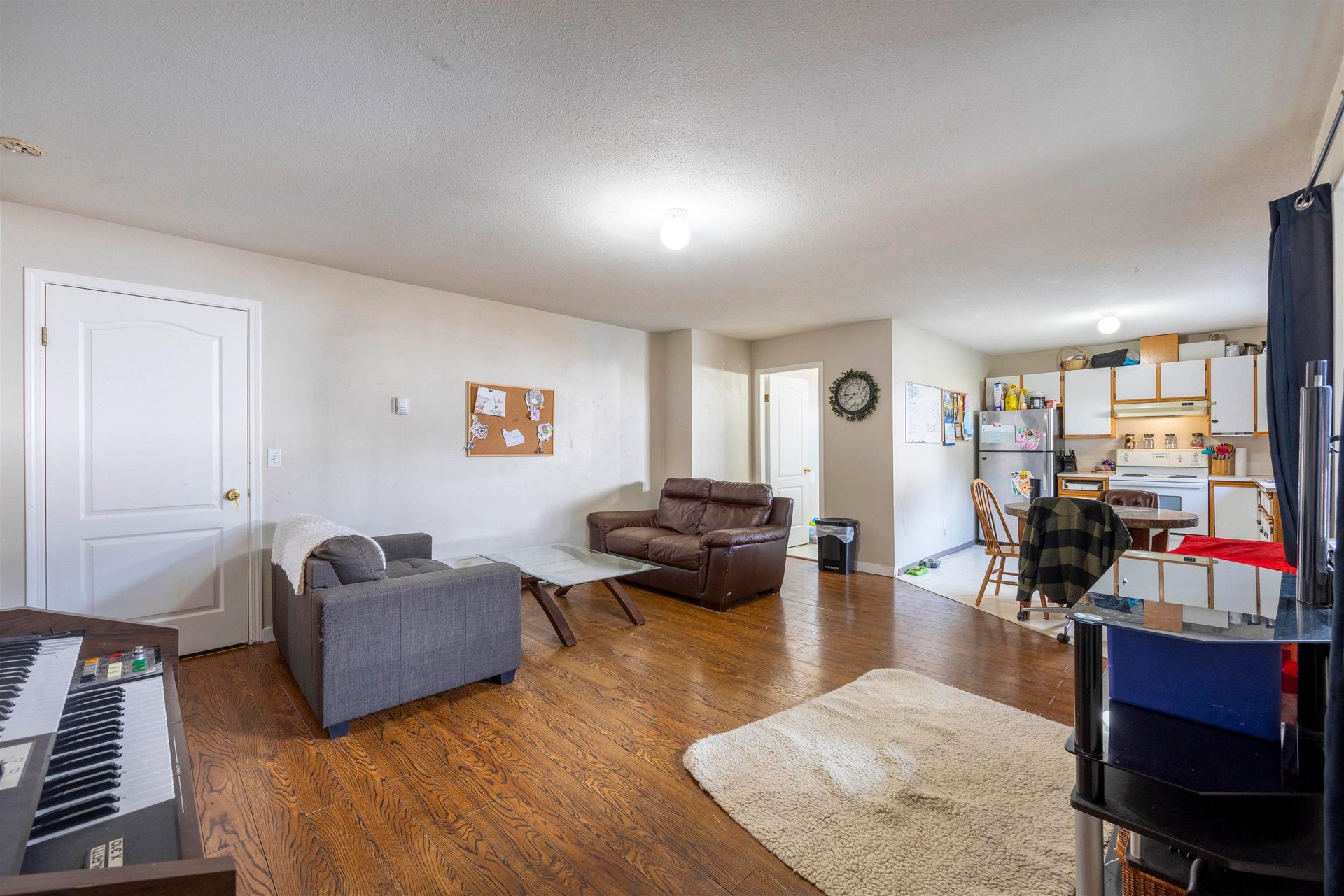 Photo 10 at 14446 Bedford Drive, Bolivar Heights, North Surrey Photo 10 at 14446 Bedford Drive, Bolivar Heights, North Surrey