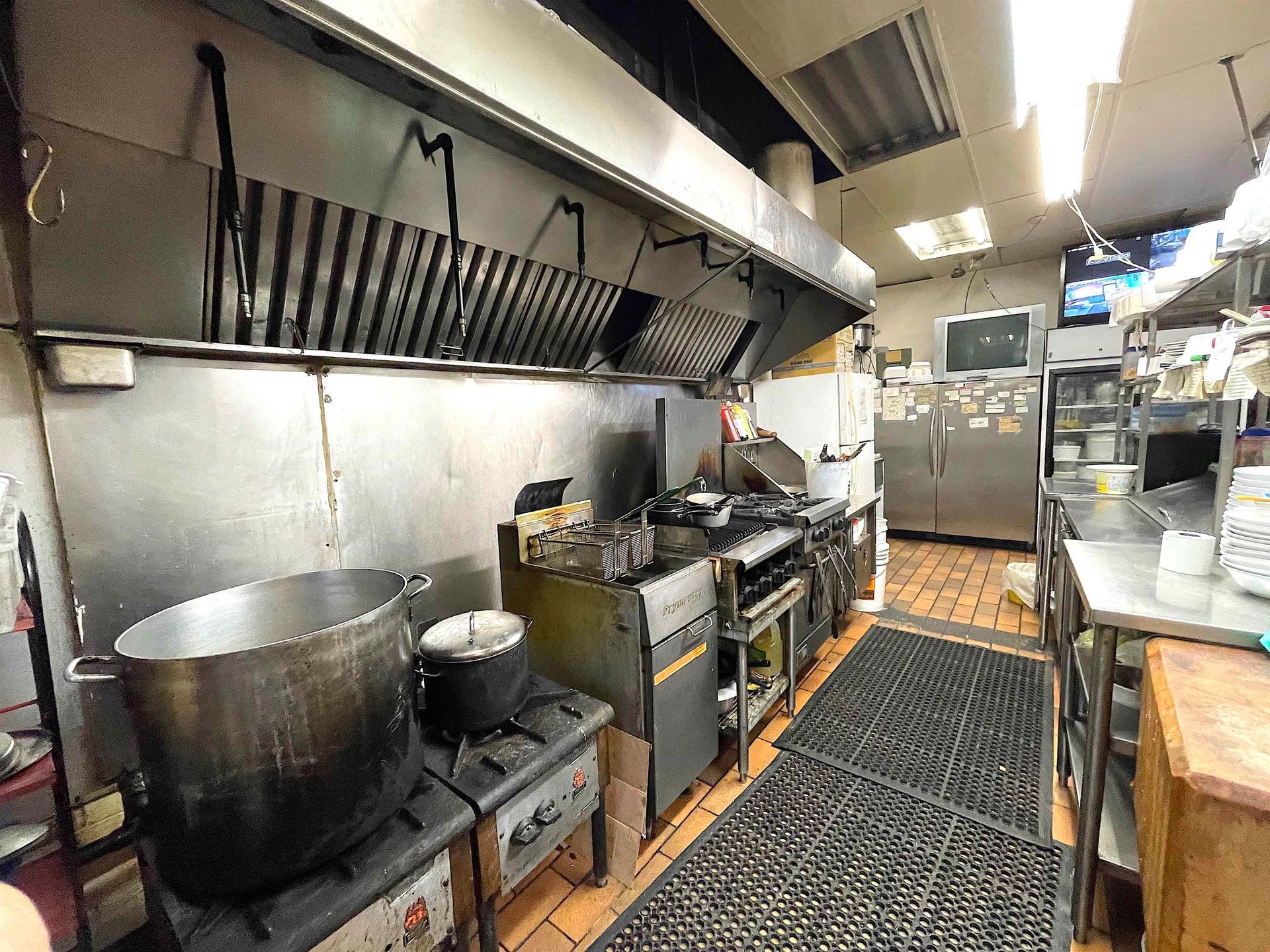 Photo 6 at 406 E Hastings Street, Strathcona, Vancouver East Photo 6 at 406 E Hastings Street, Strathcona, Vancouver East