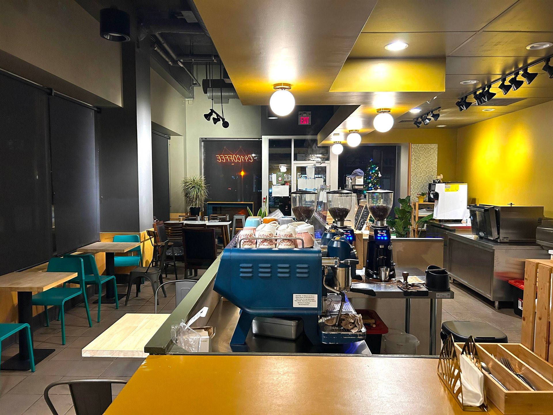 Photo 13 at 2948 W 4th Avenue, Kitsilano, Vancouver West Photo 13 at 2948 W 4th Avenue, Kitsilano, Vancouver West