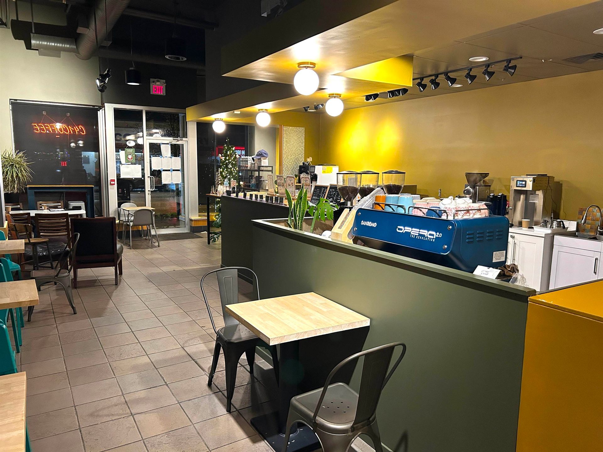 Photo 14 at 2948 W 4th Avenue, Kitsilano, Vancouver West Photo 14 at 2948 W 4th Avenue, Kitsilano, Vancouver West