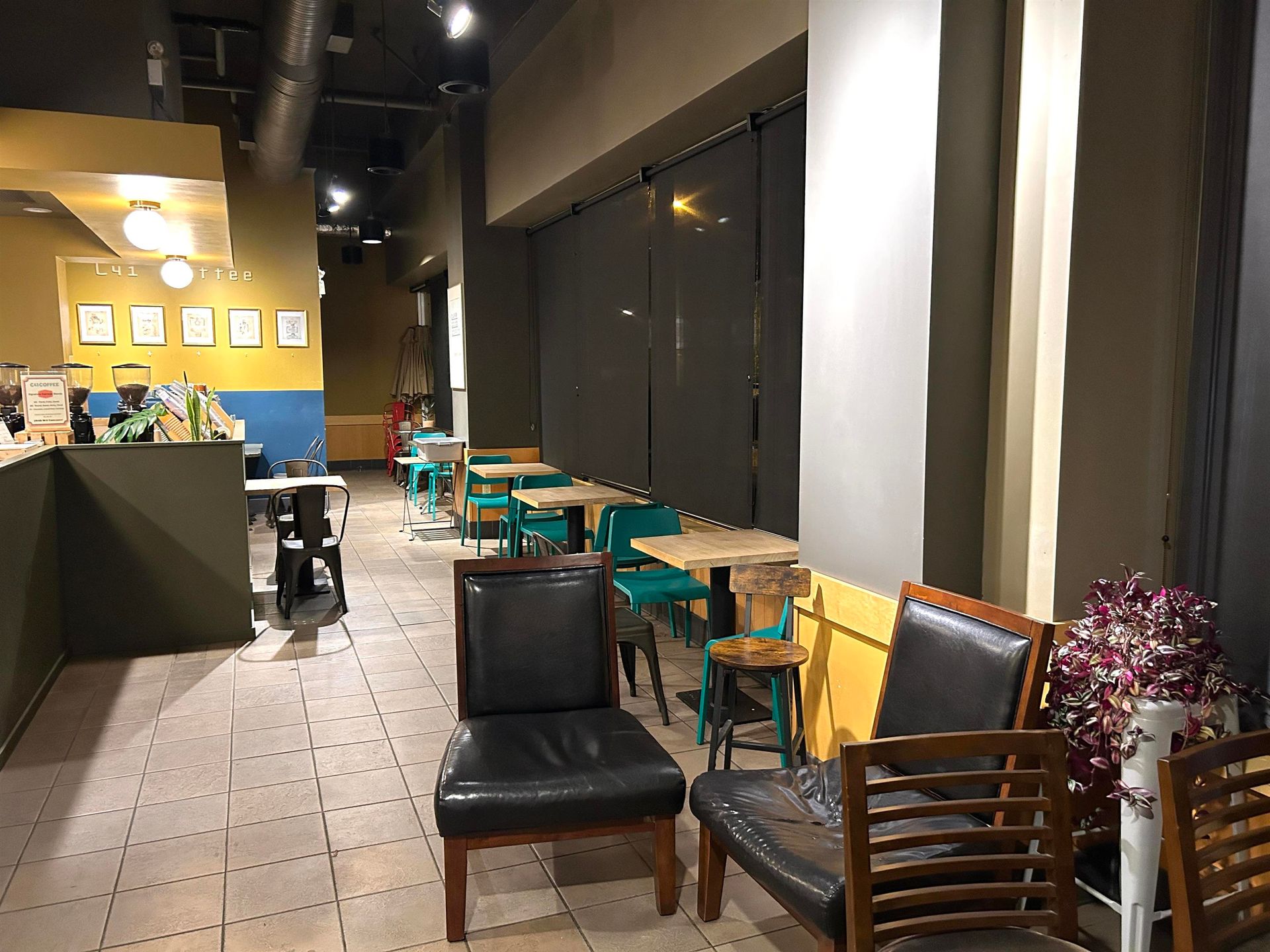 Photo 17 at 2948 W 4th Avenue, Kitsilano, Vancouver West Photo 17 at 2948 W 4th Avenue, Kitsilano, Vancouver West