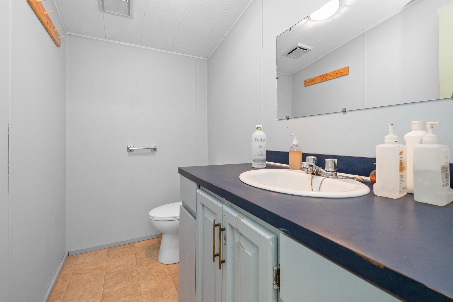 Photo 7 at 841 4th Avenue, Hope, Hope & Area Photo 7 at 841 4th Avenue, Hope, Hope & Area