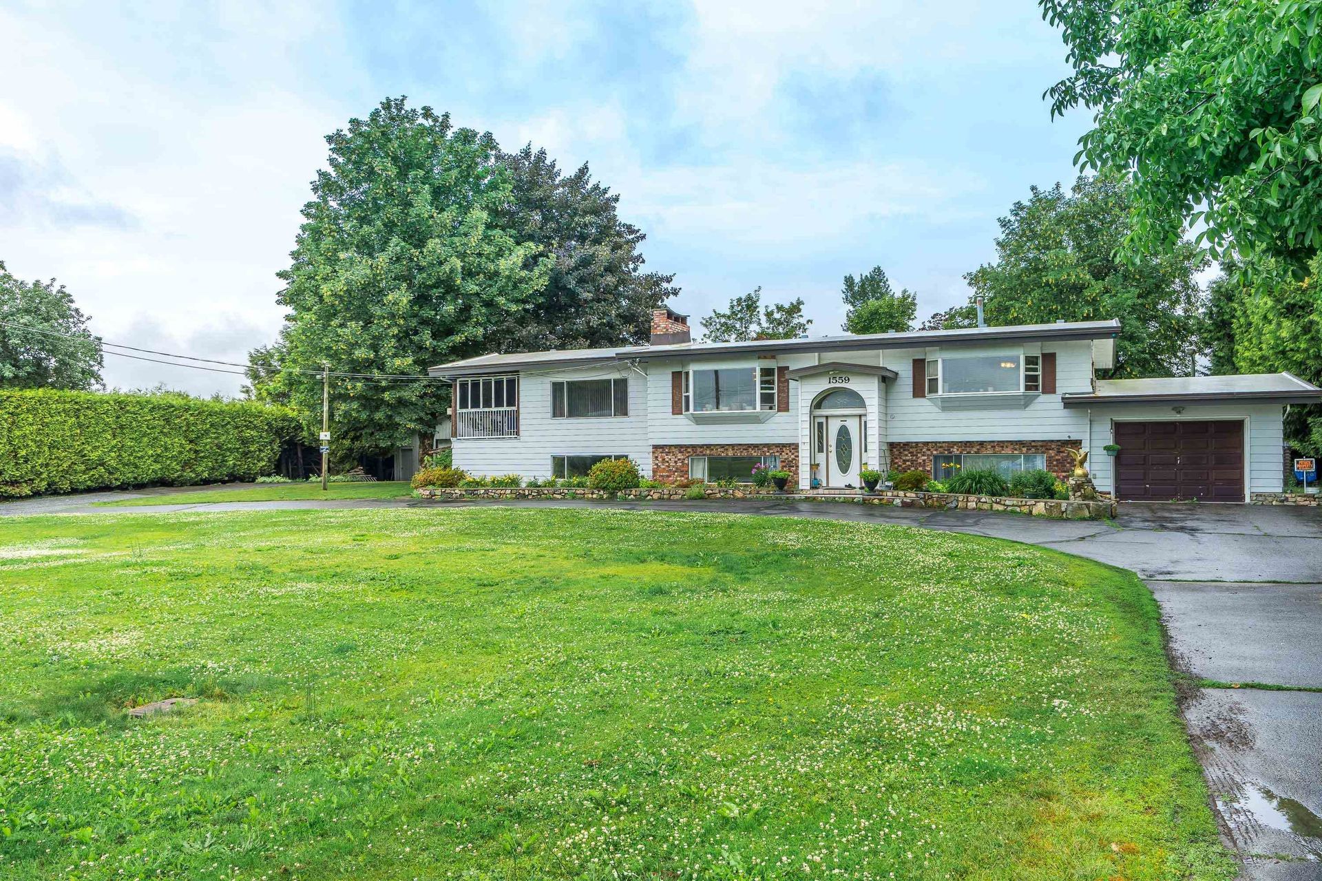 1559 Whatcom Road, Abbotsford East, Abbotsford photo 0 1559 Whatcom Road, Abbotsford East, Abbotsford photo 0