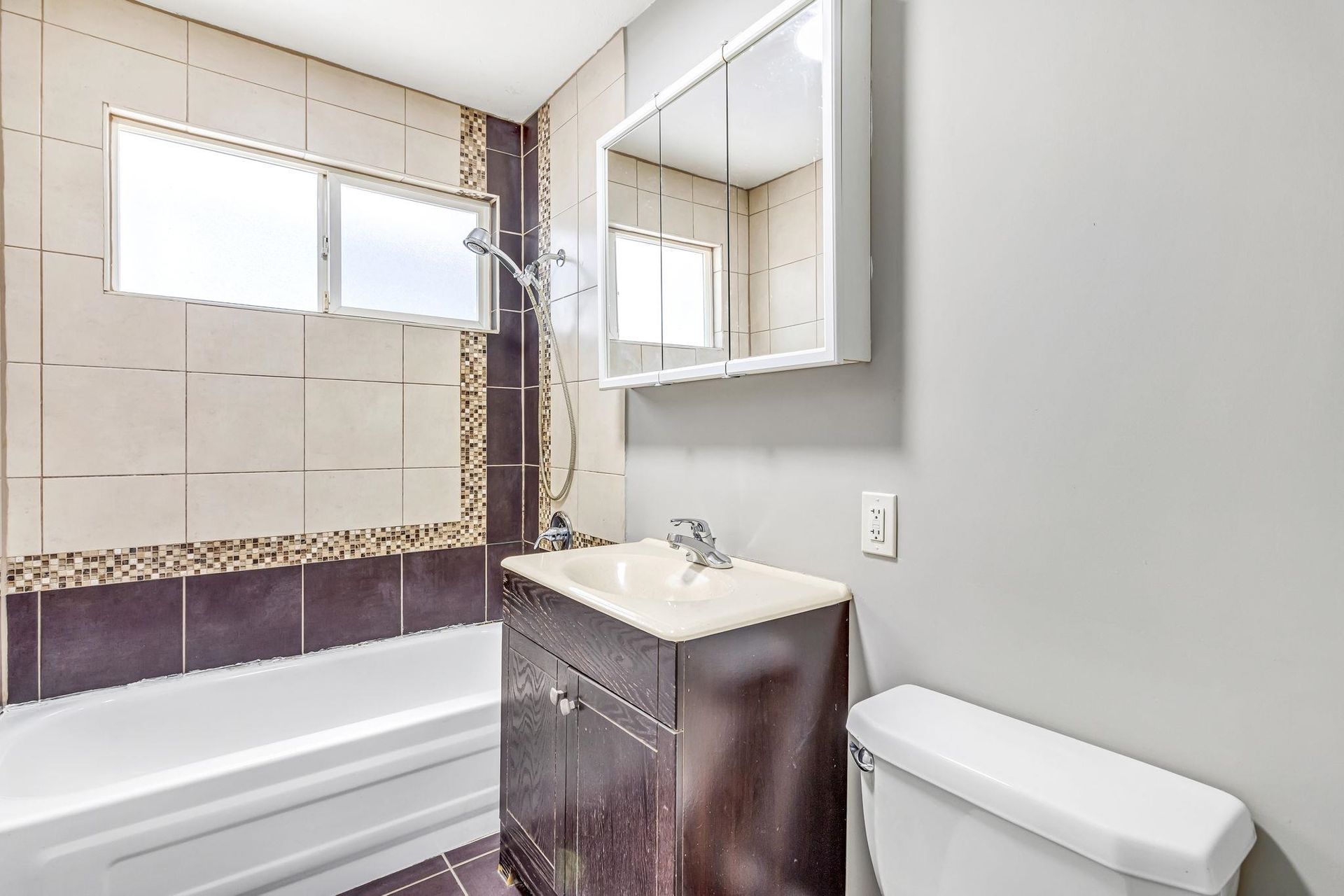 Photo 13 at 15112 Dove Place, Bolivar Heights, North Surrey Photo 13 at 15112 Dove Place, Bolivar Heights, North Surrey