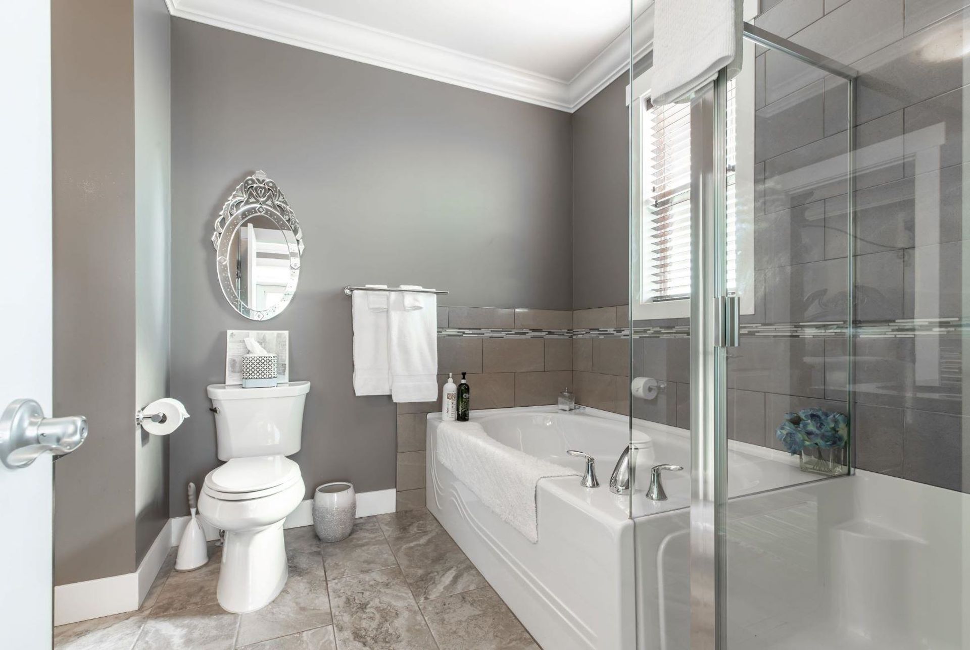 Photo 6 at 2379 Chardonnay Lane, Aberdeen, Abbotsford Photo 6 at 2379 Chardonnay Lane, Aberdeen, Abbotsford