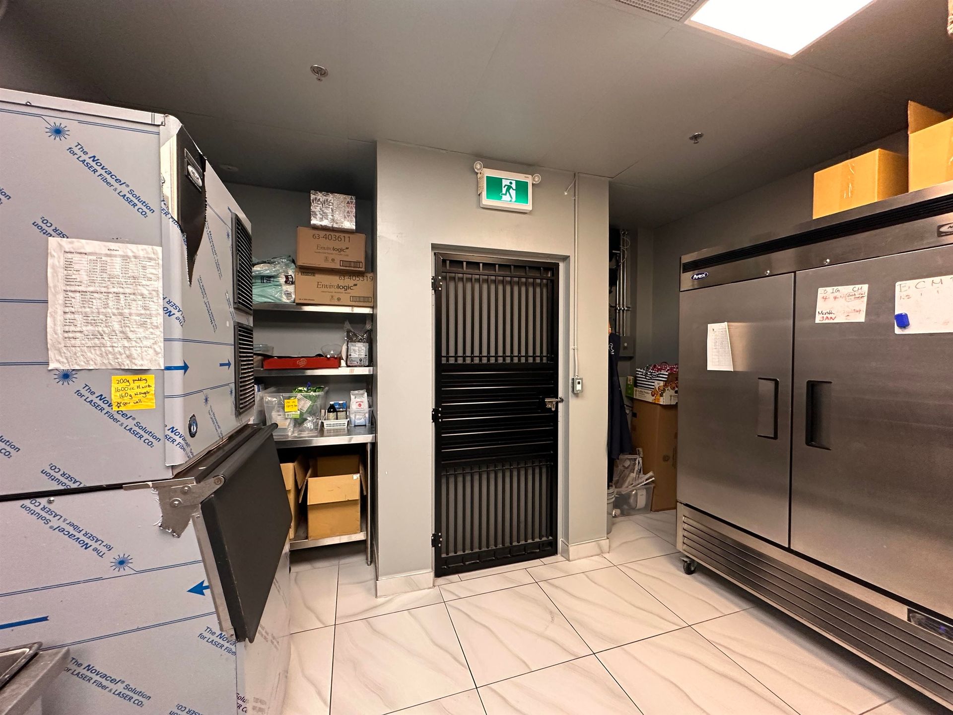 Photo 3 at 608 W Broadway, Fairview VW, Vancouver West Photo 3 at 608 W Broadway, Fairview VW, Vancouver West