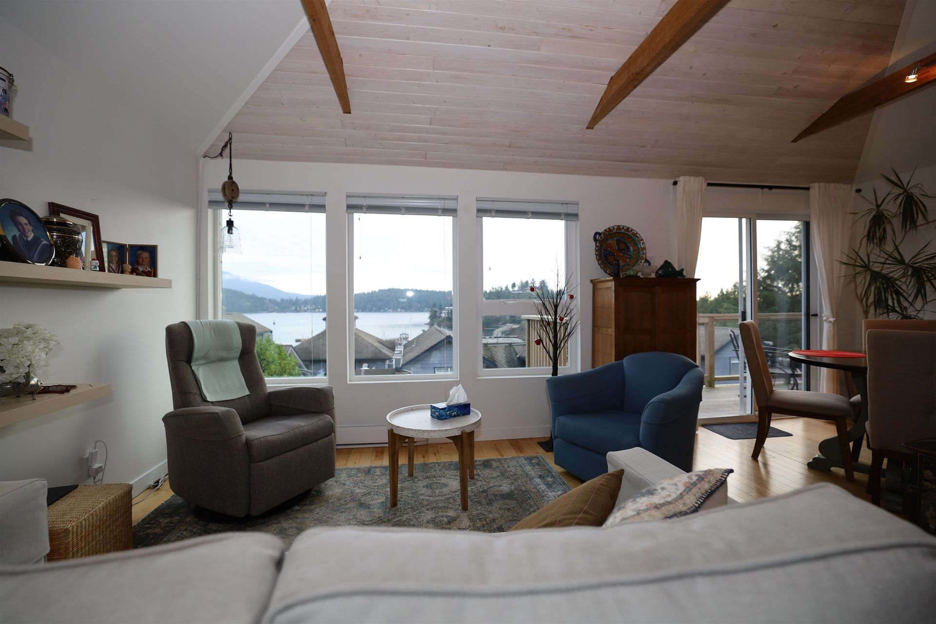 Photo 7 at 512 S Fletcher Road, Gibsons & Area, Sunshine Coast Photo 7 at 512 S Fletcher Road, Gibsons & Area, Sunshine Coast