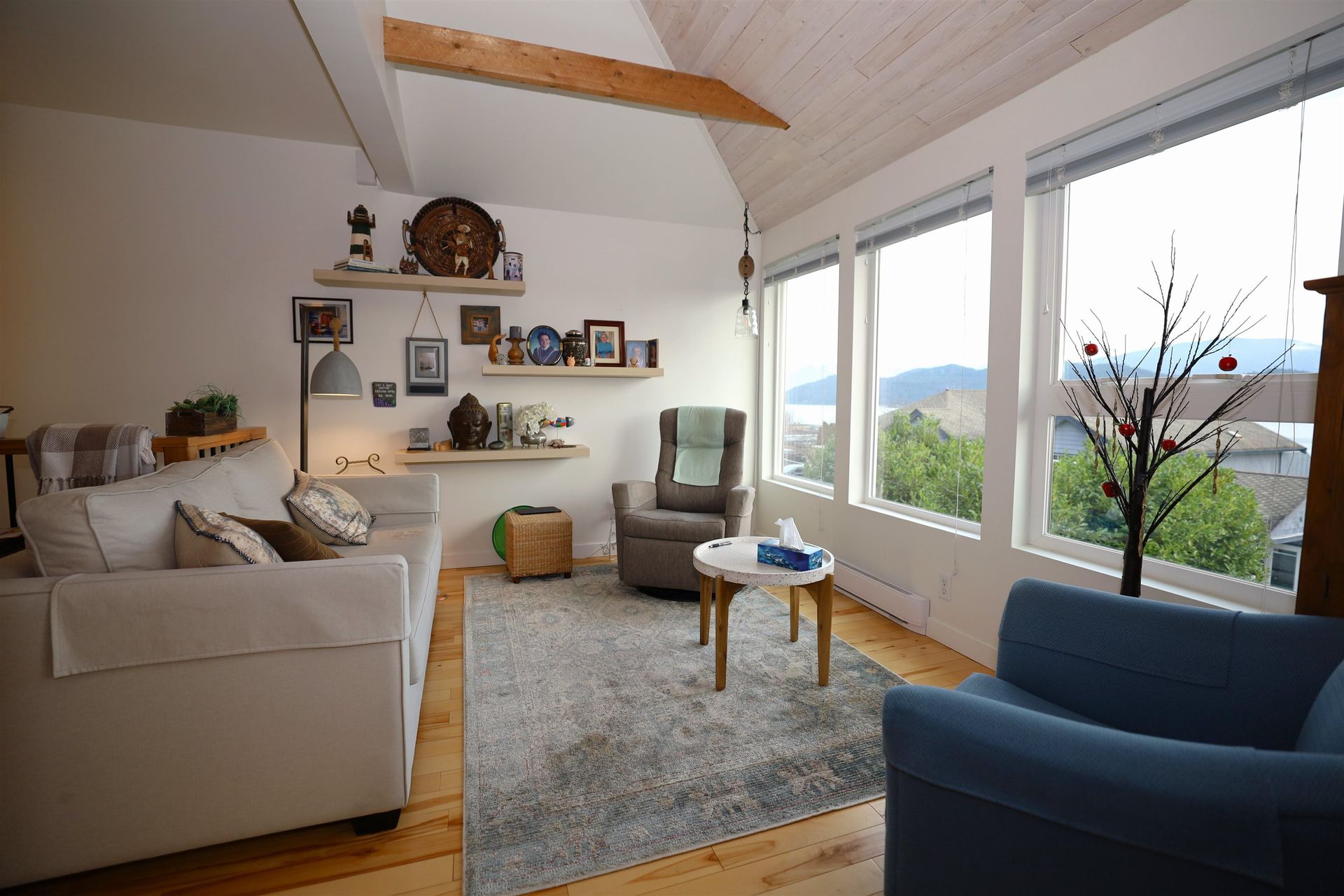 Photo 9 at 512 S Fletcher Road, Gibsons & Area, Sunshine Coast Photo 9 at 512 S Fletcher Road, Gibsons & Area, Sunshine Coast