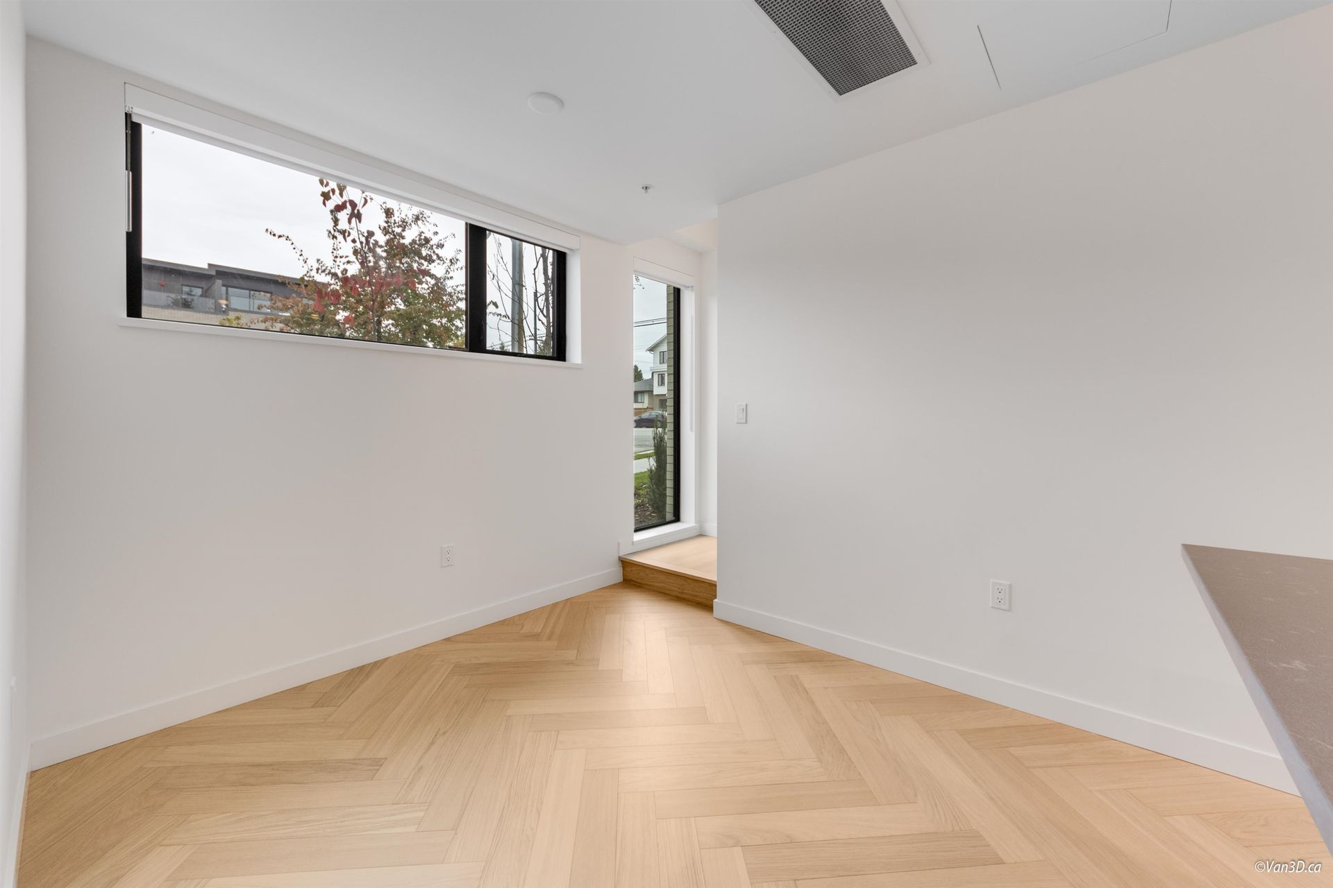 Photo 9 at 18 - 6788 Oak Street, South Cambie, Vancouver West Photo 9 at 18 - 6788 Oak Street, South Cambie, Vancouver West