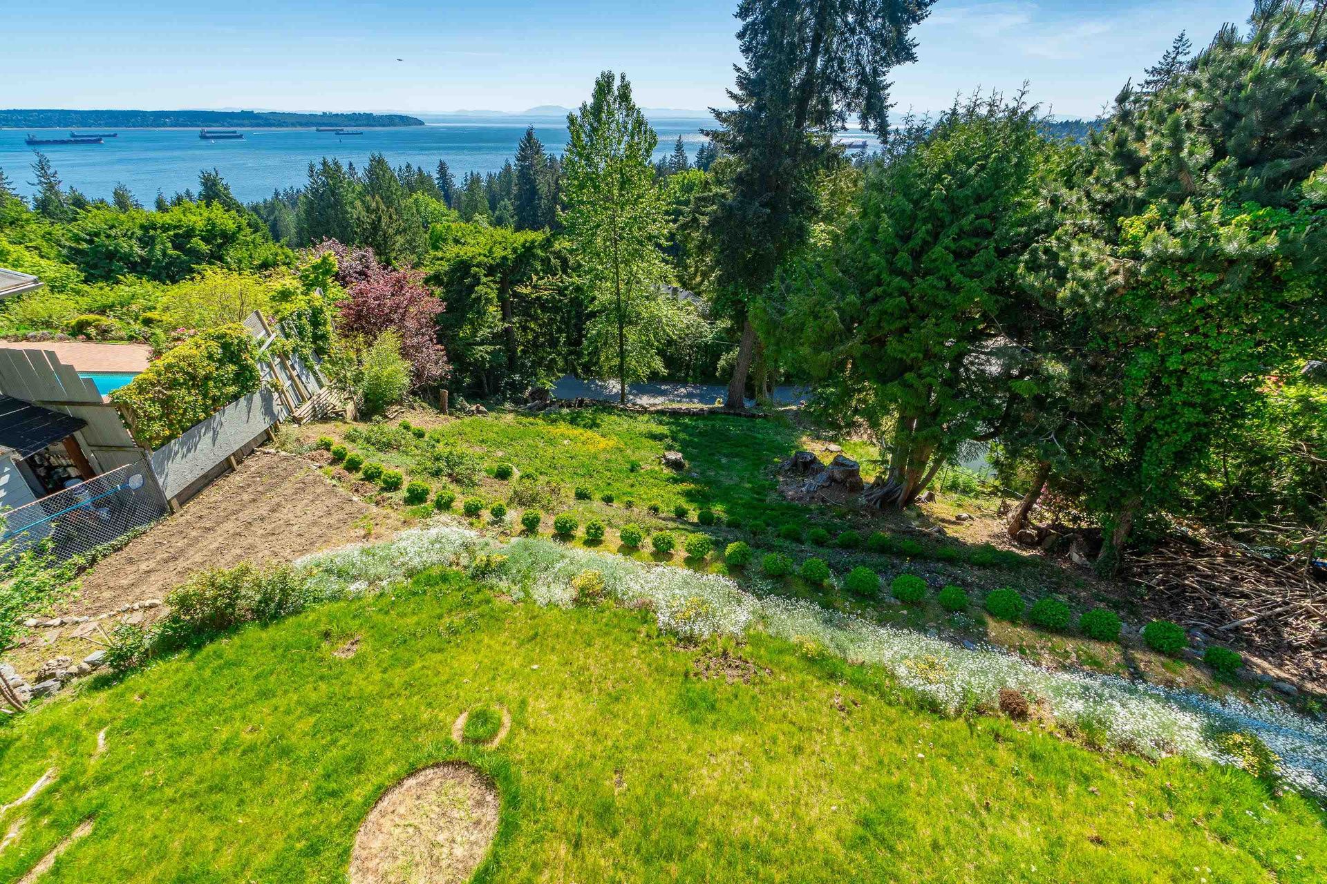 Photo 29 at 2664 Rosebery Avenue, Queens, West Vancouver Photo 29 at 2664 Rosebery Avenue, Queens, West Vancouver