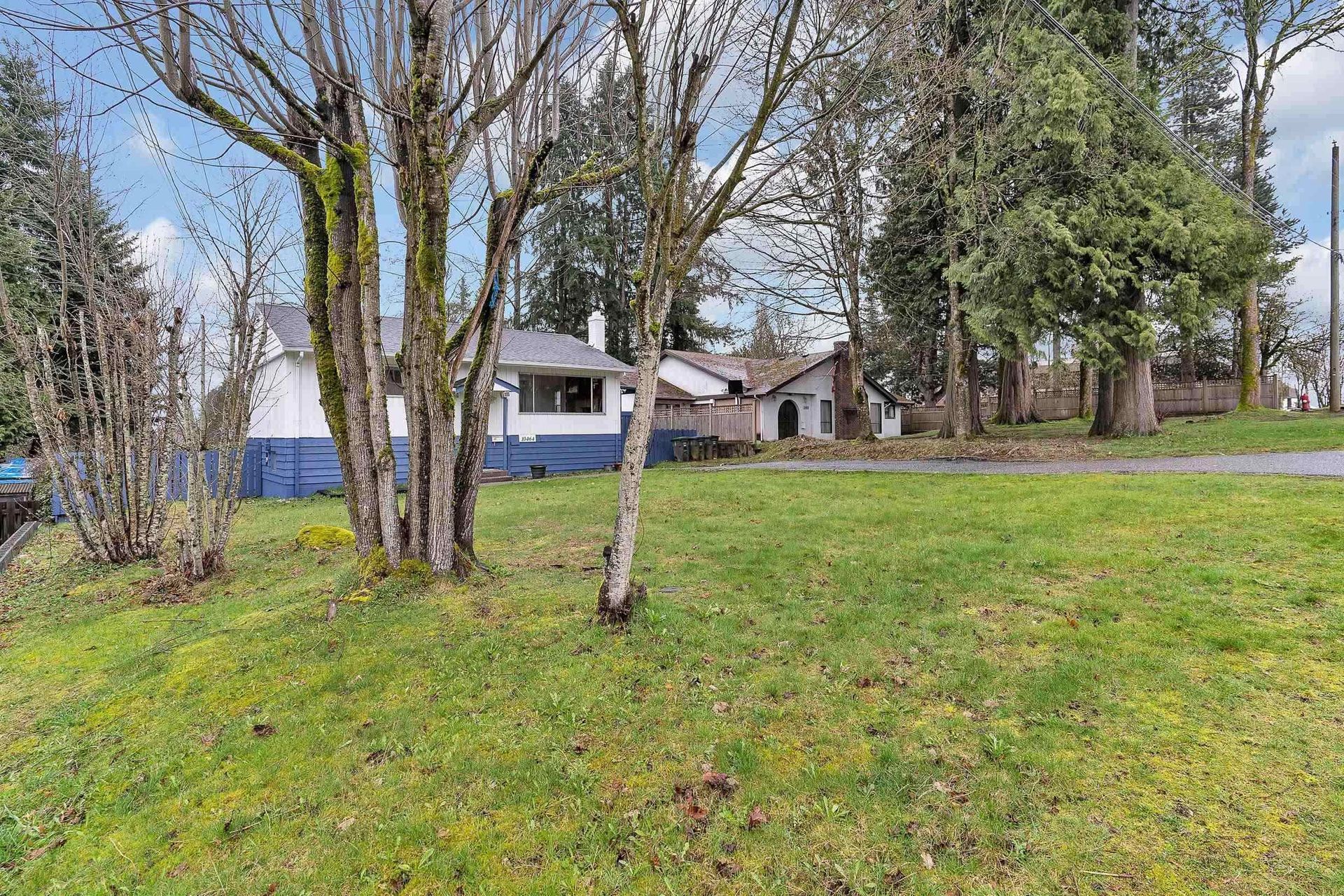 Photo 3 at 10464 154a Street, Guildford, North Surrey Photo 3 at 10464 154a Street, Guildford, North Surrey