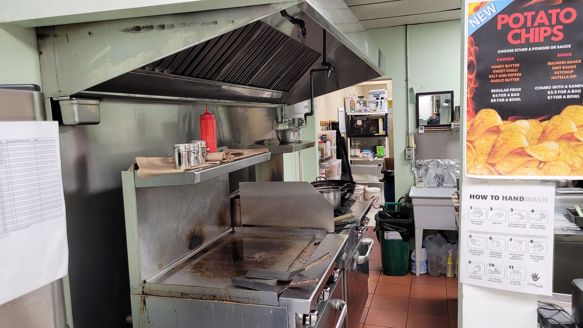 Photo 2 at 2 - 3343 Kingsway, Collingwood VE, Vancouver East Photo 2 at 2 - 3343 Kingsway, Collingwood VE, Vancouver East