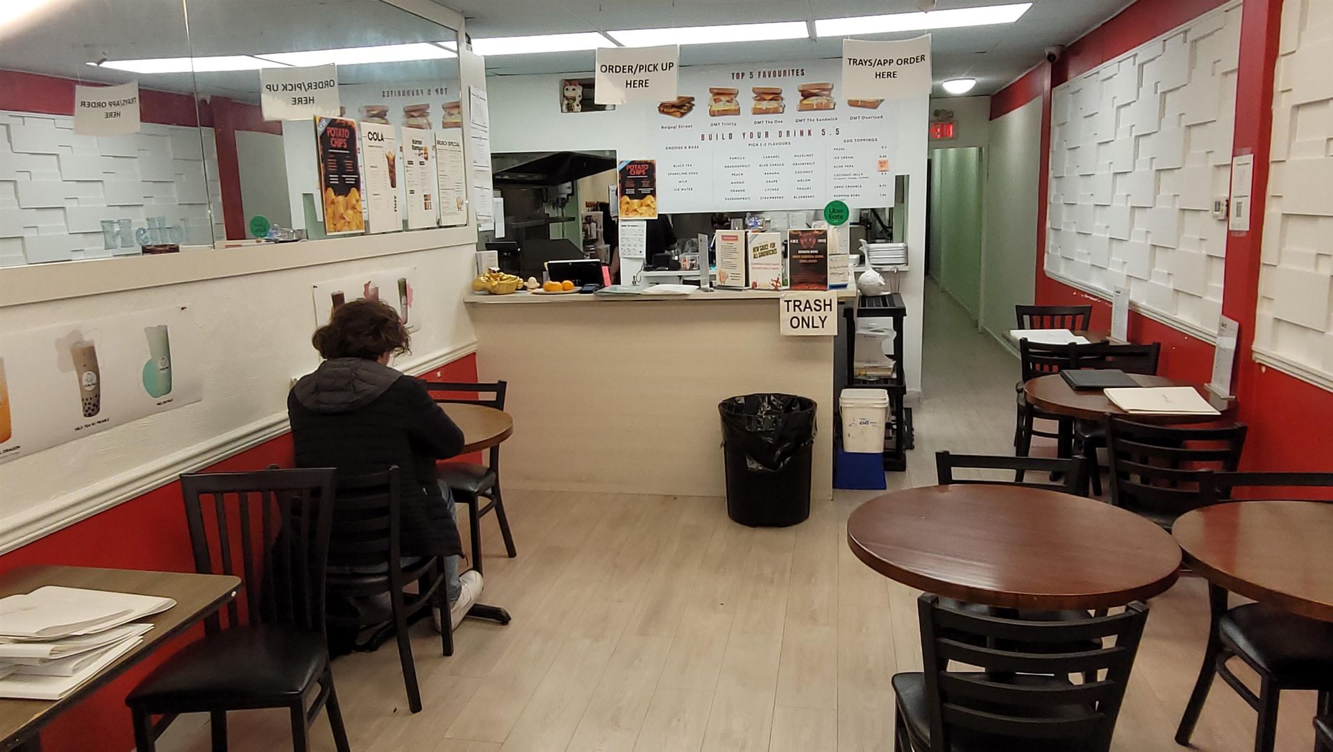 Photo 7 at 2 - 3343 Kingsway, Collingwood VE, Vancouver East Photo 7 at 2 - 3343 Kingsway, Collingwood VE, Vancouver East