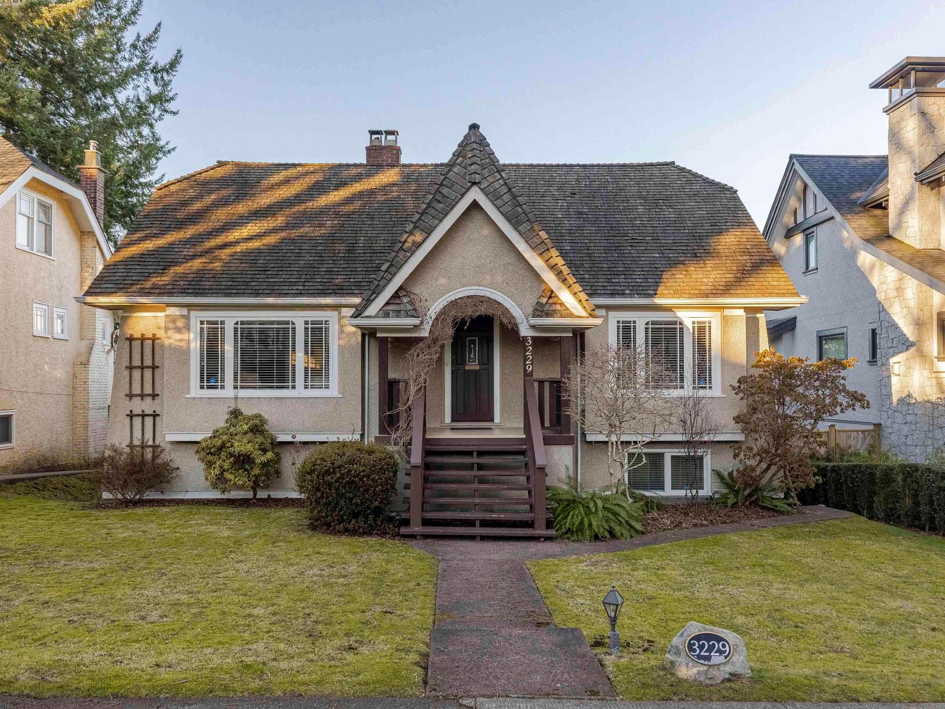 Photo 7 at 3229 W 24th Avenue, Dunbar, Vancouver West Photo 7 at 3229 W 24th Avenue, Dunbar, Vancouver West