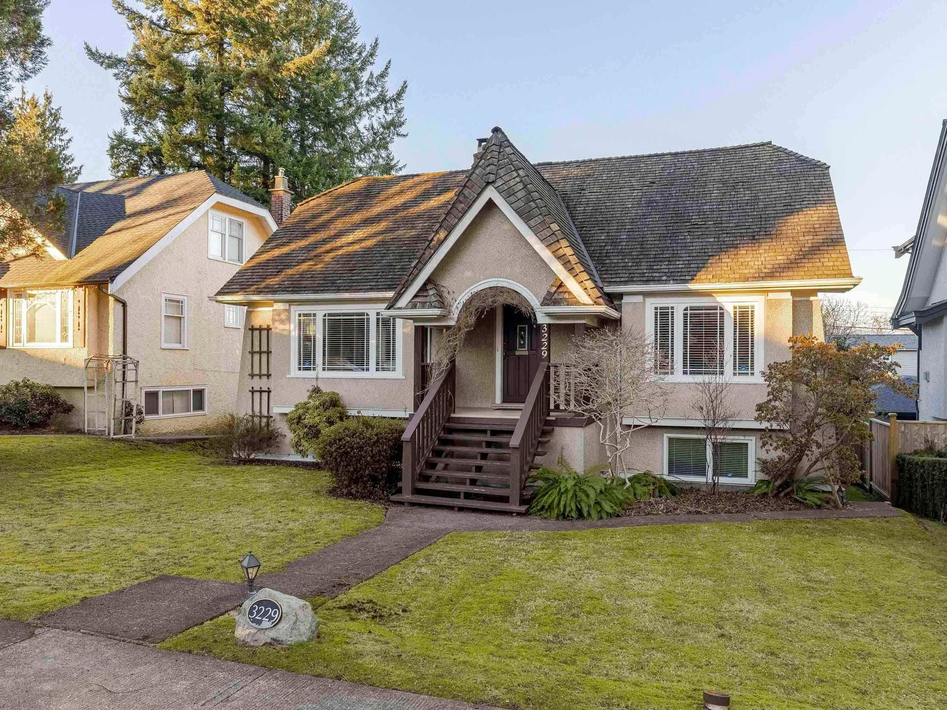 Photo 8 at 3229 W 24th Avenue, Dunbar, Vancouver West Photo 8 at 3229 W 24th Avenue, Dunbar, Vancouver West
