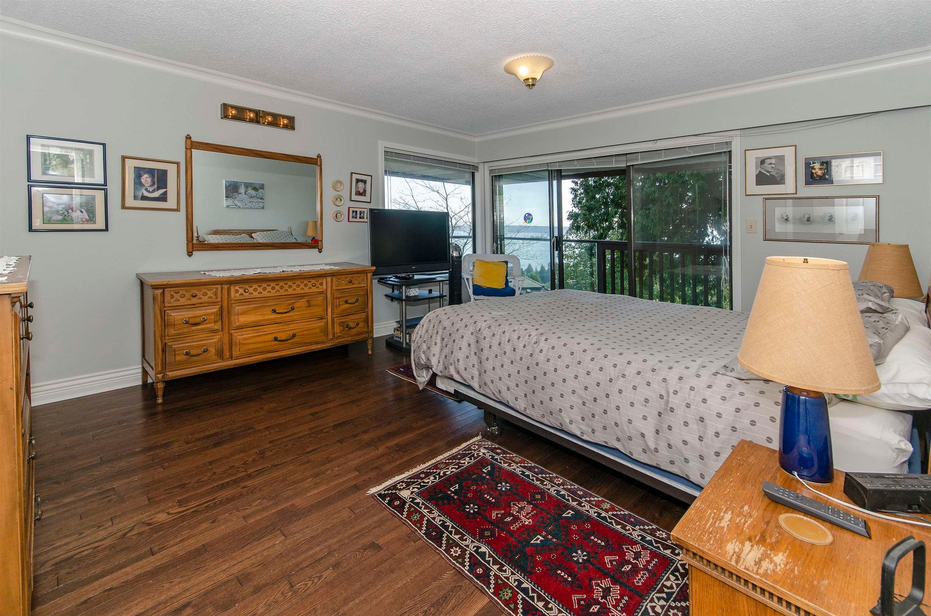Photo 17 at 2440 Queens Avenue, Queens, West Vancouver Photo 17 at 2440 Queens Avenue, Queens, West Vancouver