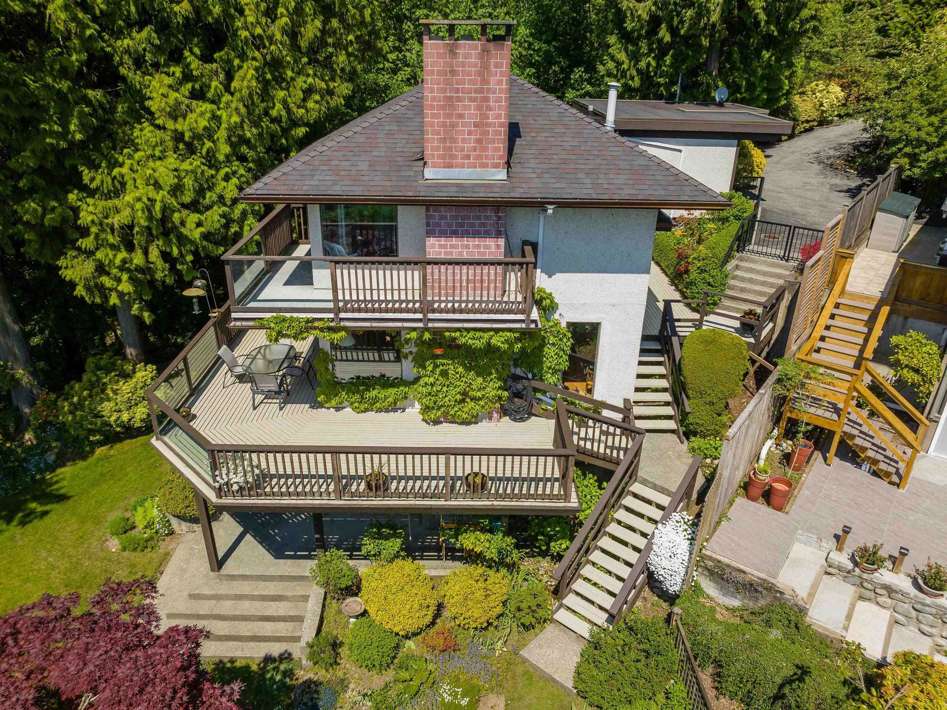 Photo 38 at 2440 Queens Avenue, Queens, West Vancouver Photo 38 at 2440 Queens Avenue, Queens, West Vancouver
