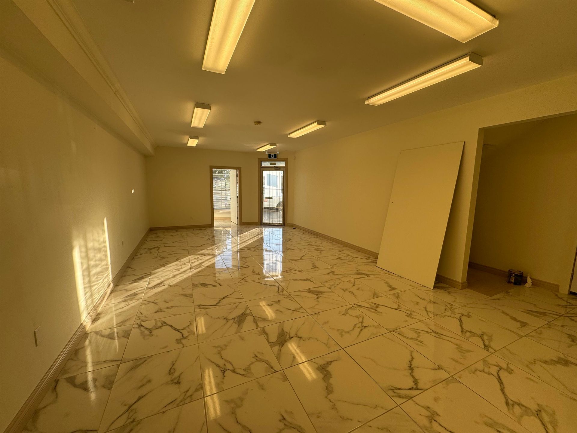 Photo 4 at 1925 Kingsway, Victoria VE, Vancouver East Photo 4 at 1925 Kingsway, Victoria VE, Vancouver East