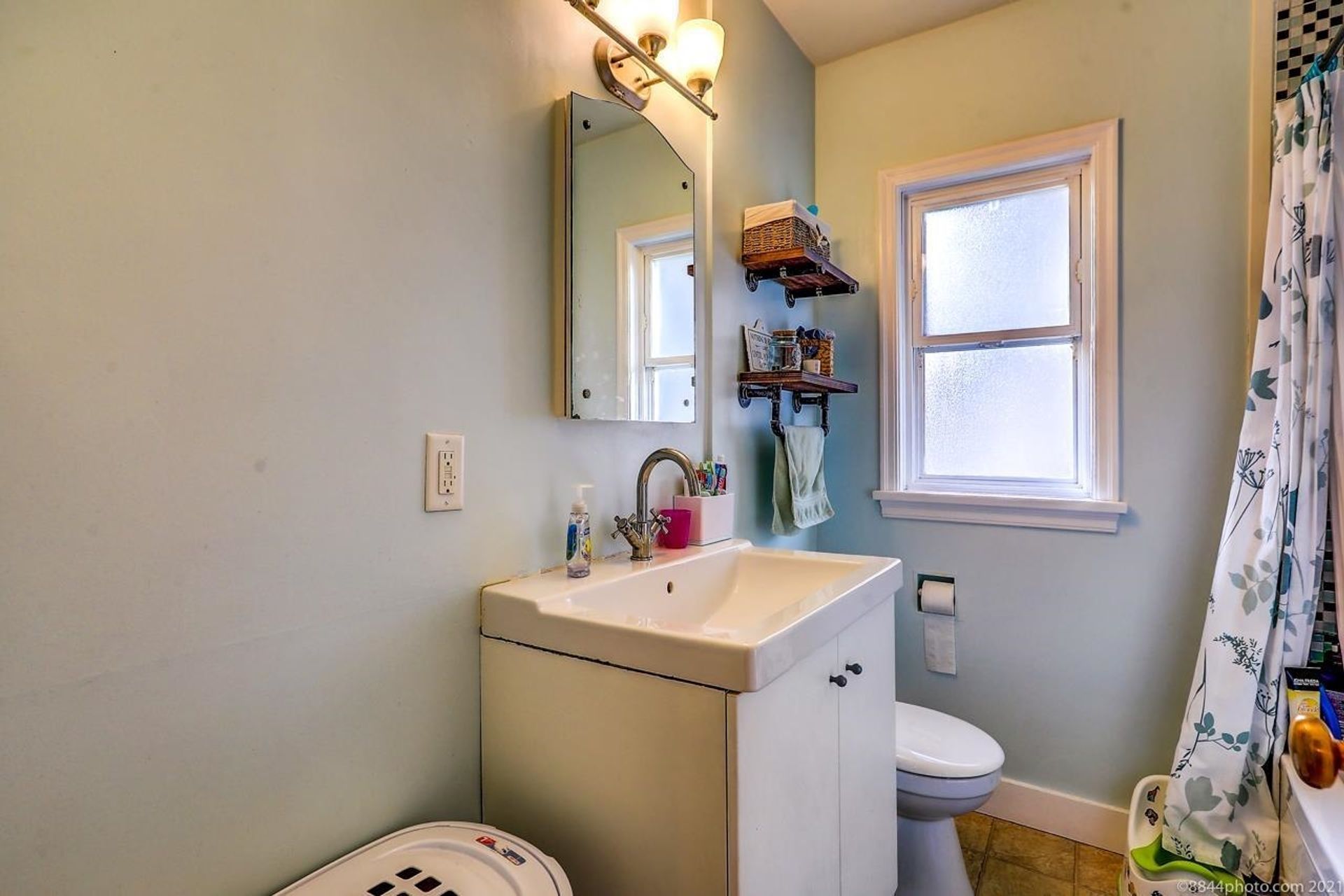 Photo 15 at 2016 W 48th Avenue, Kerrisdale, Vancouver West Photo 15 at 2016 W 48th Avenue, Kerrisdale, Vancouver West