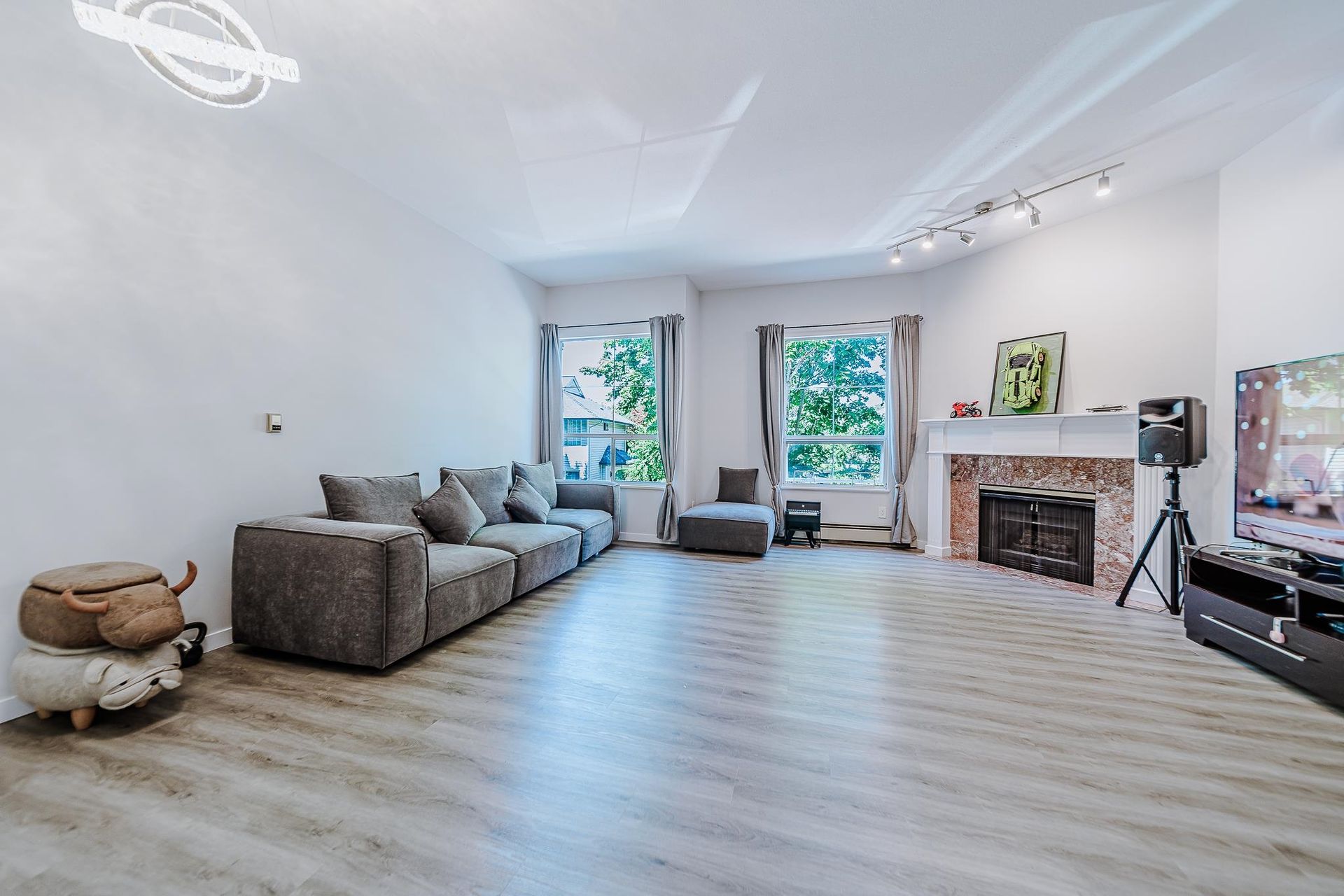 19 - 7380 Minoru Boulevard2