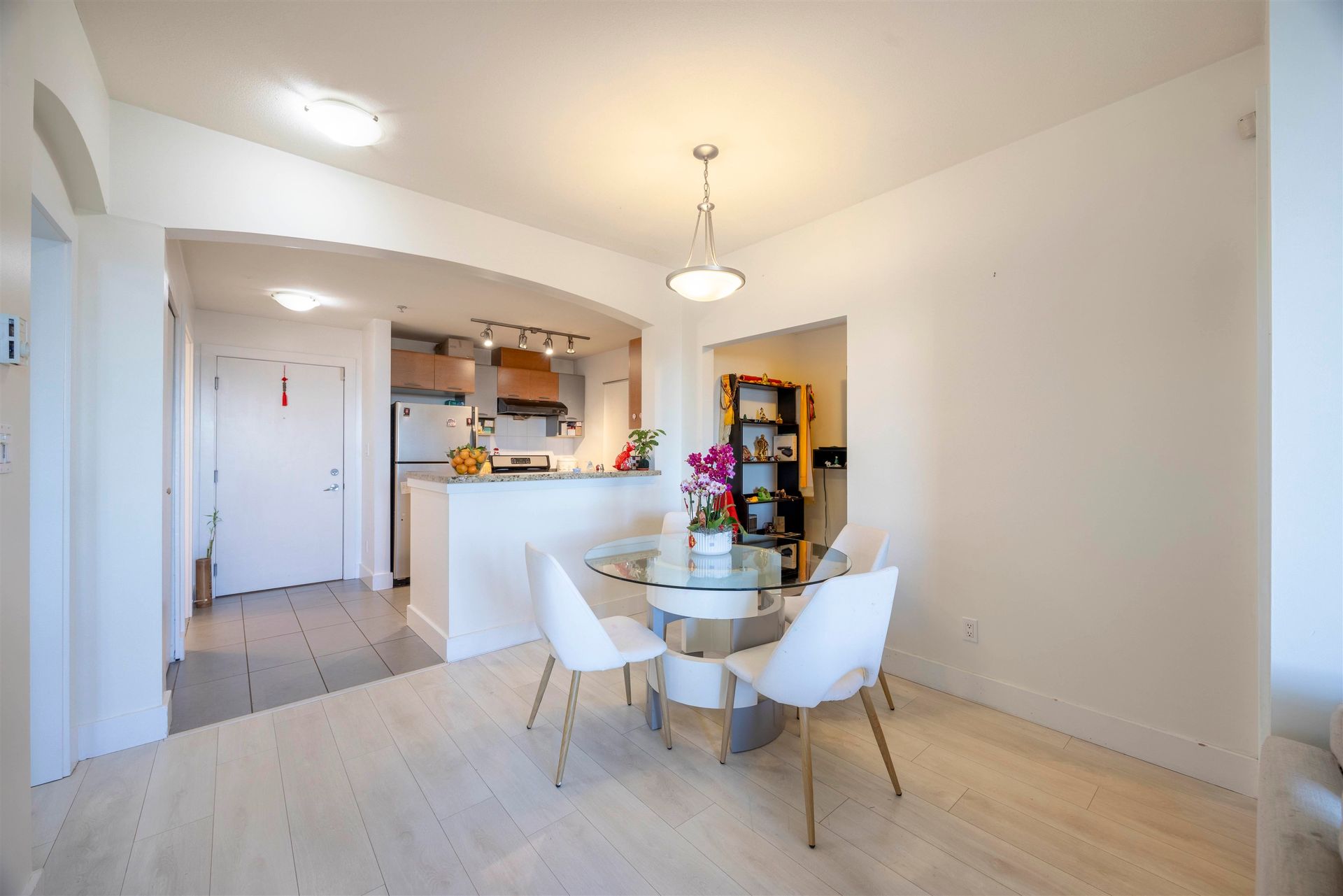 107 - 6033 Katsura Street2