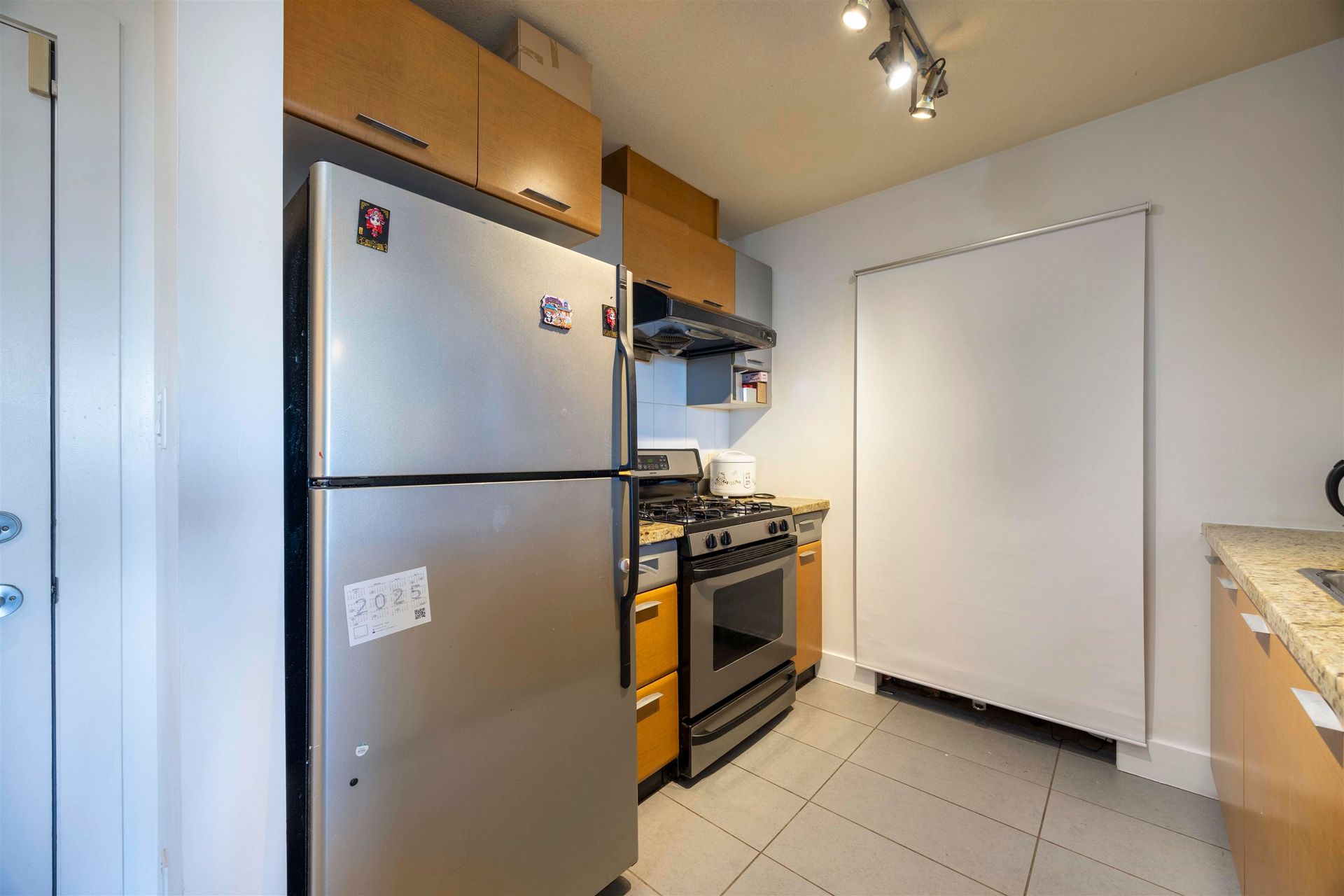 107 - 6033 Katsura Street4