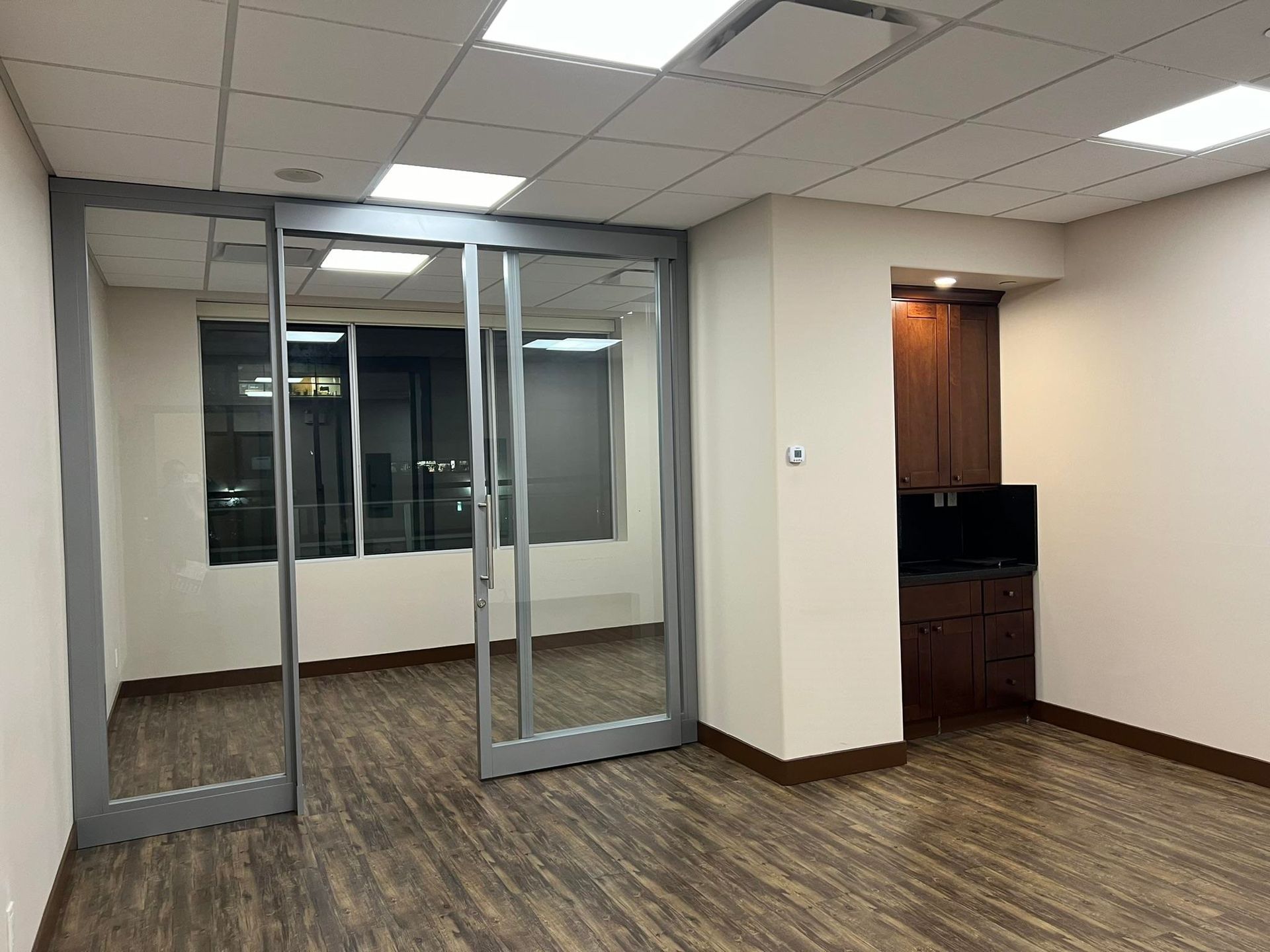 Photo 3 at 341 - 550 W Broadway, Fairview VW, Vancouver West Photo 3 at 341 - 550 W Broadway, Fairview VW, Vancouver West