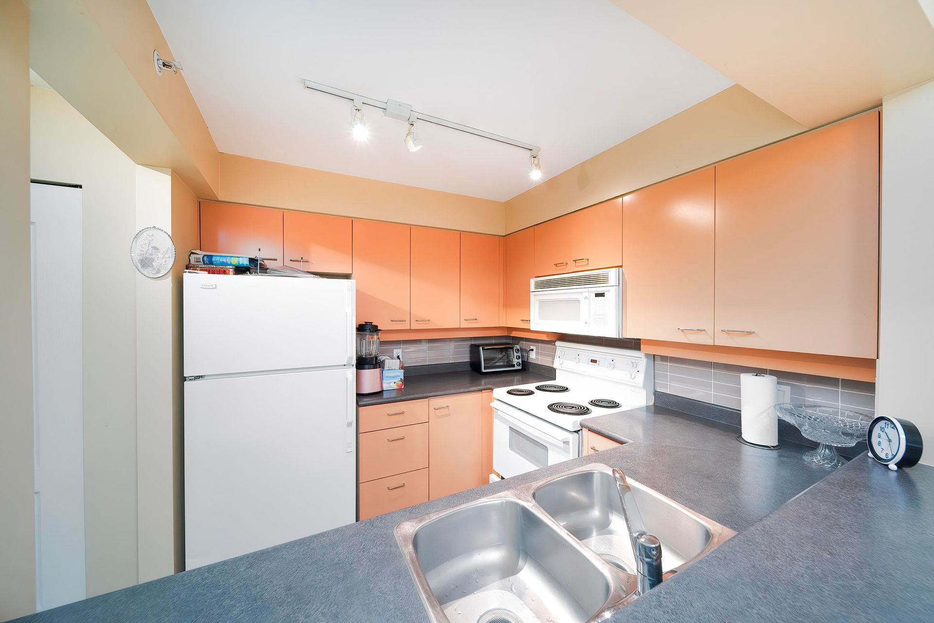 Photo 10 at 503 - 7380 Elmbridge Way, Brighouse, Richmond