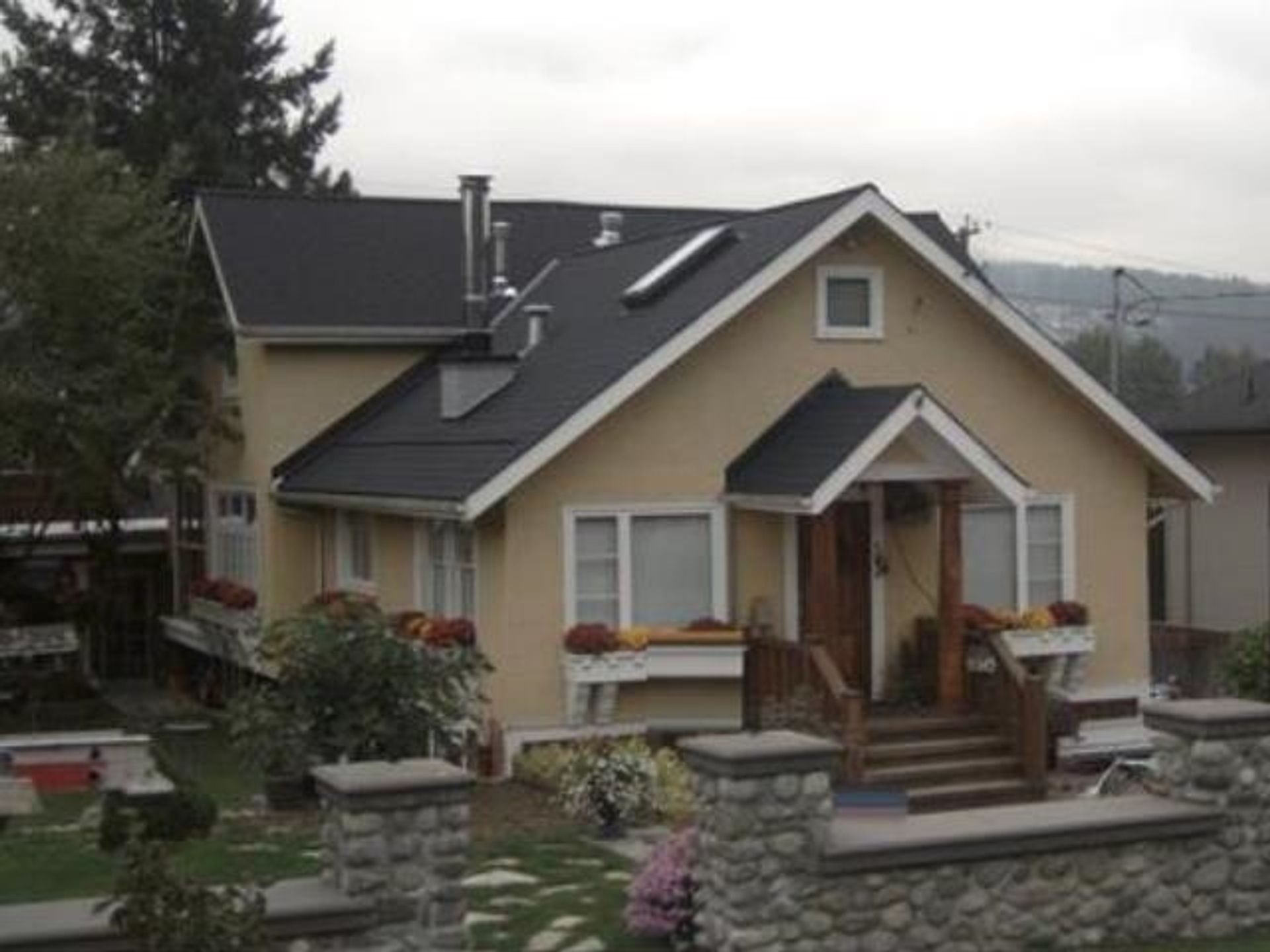 2906 St George Street, Port Moody Centre, Port Moody by Anthony Drlje PREC* 2906 St George Street, Port Moody Centre, Port Moody