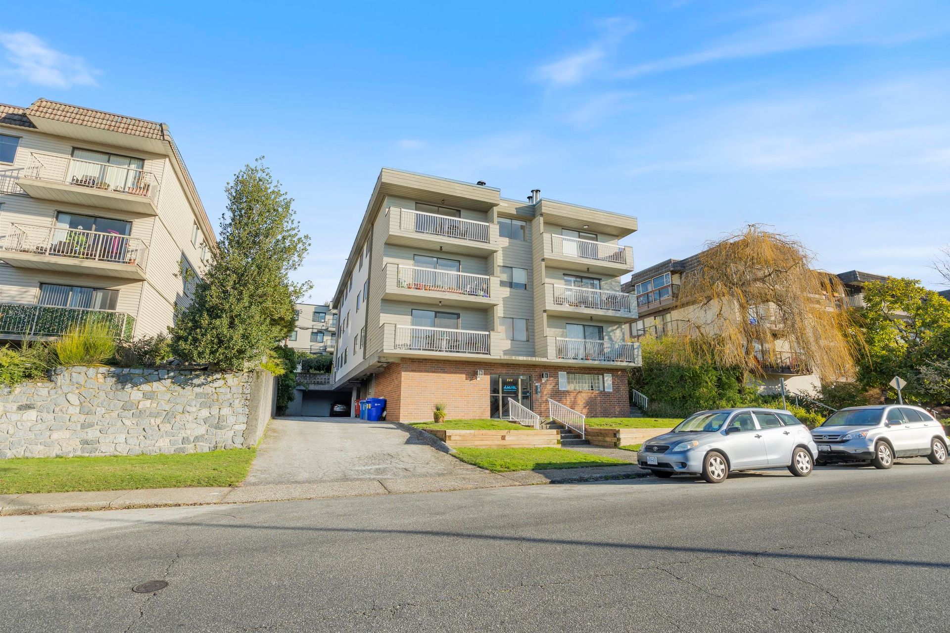 Photo 2 at 102 - 264 W 2nd Street, Lower Lonsdale, North Vancouver