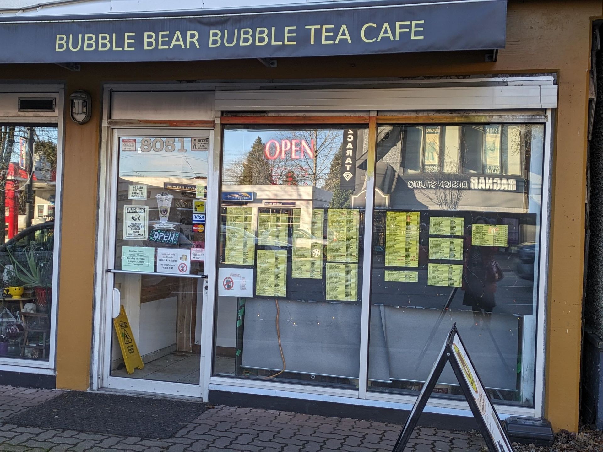 Photo 1 at 8051 Granville Street, S.W. Marine, Vancouver West Photo 1 at 8051 Granville Street, S.W. Marine, Vancouver West