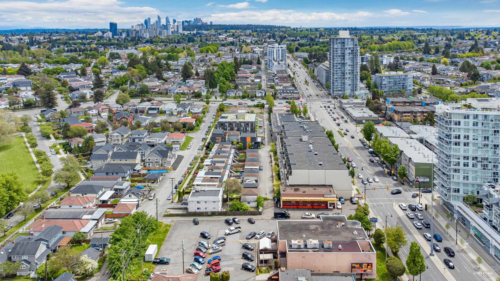 Photo 2 at 2219 Kingsway, Victoria VE, Vancouver East Photo 2 at 2219 Kingsway, Victoria VE, Vancouver East